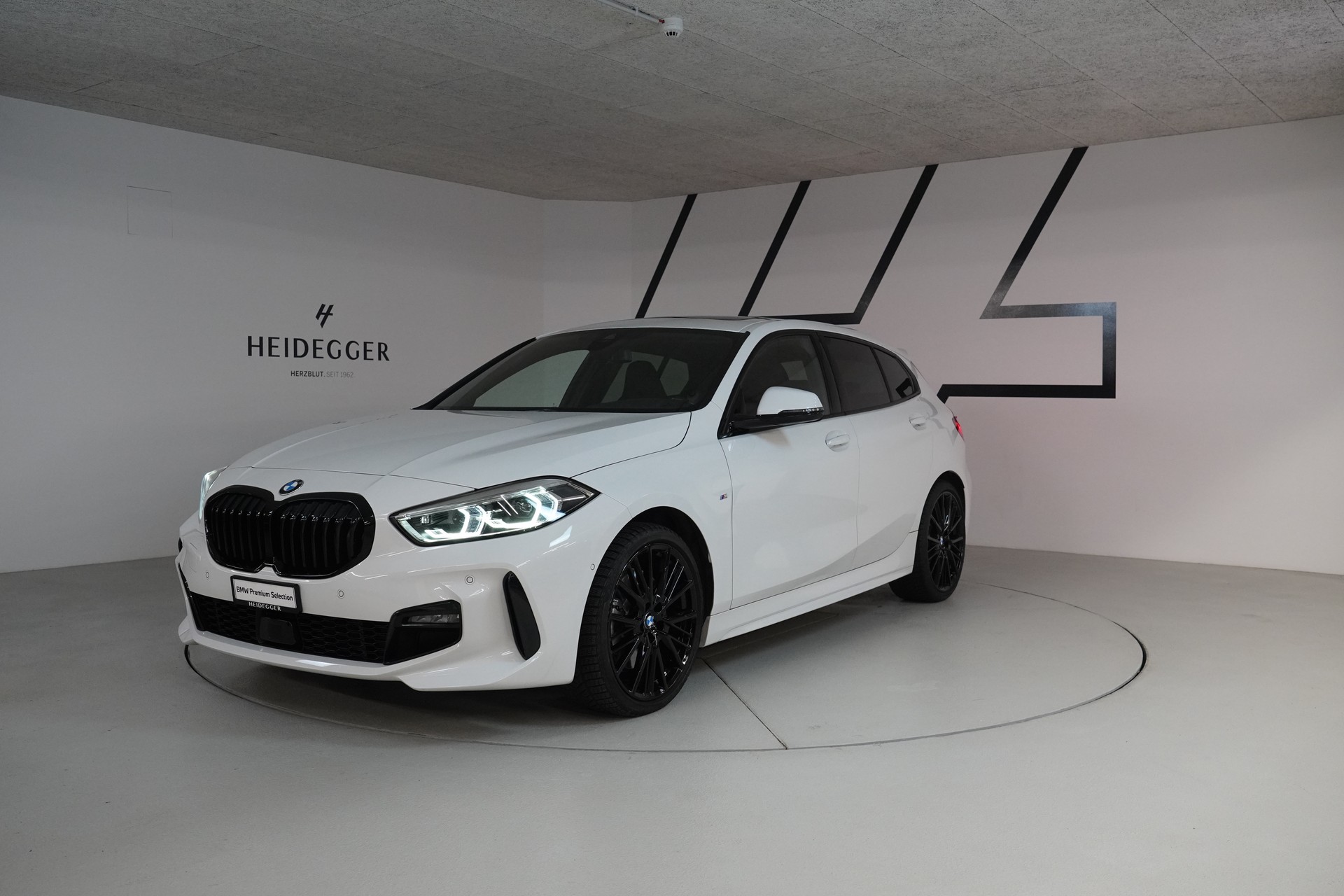 BMW 120d xDrive Steptronic Pure M Sport