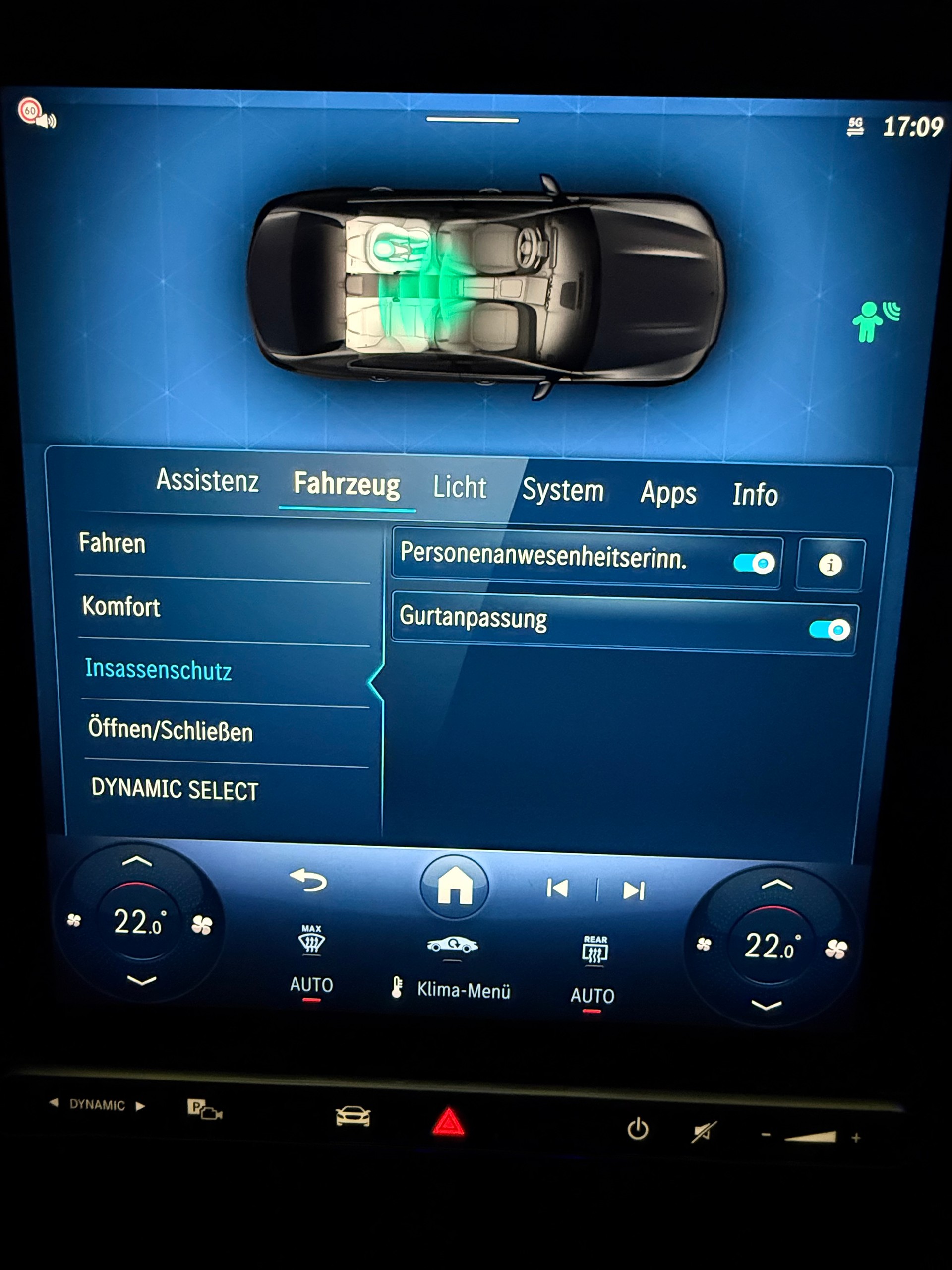 MERCEDES-BENZ C 300 AMG Line 4 Matic ***TAGESZULASSUNG*** - 19