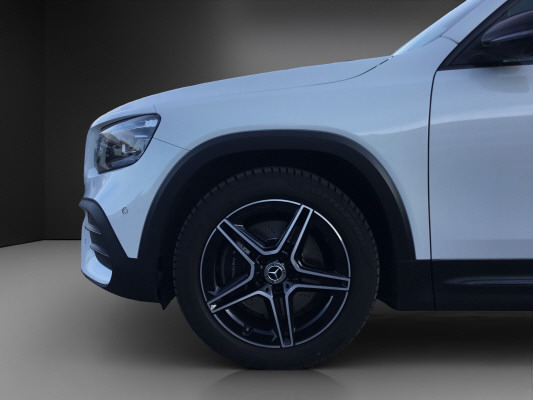 MERCEDES-BENZ GLB 220 d AMG Line 4 MAT. - 13
