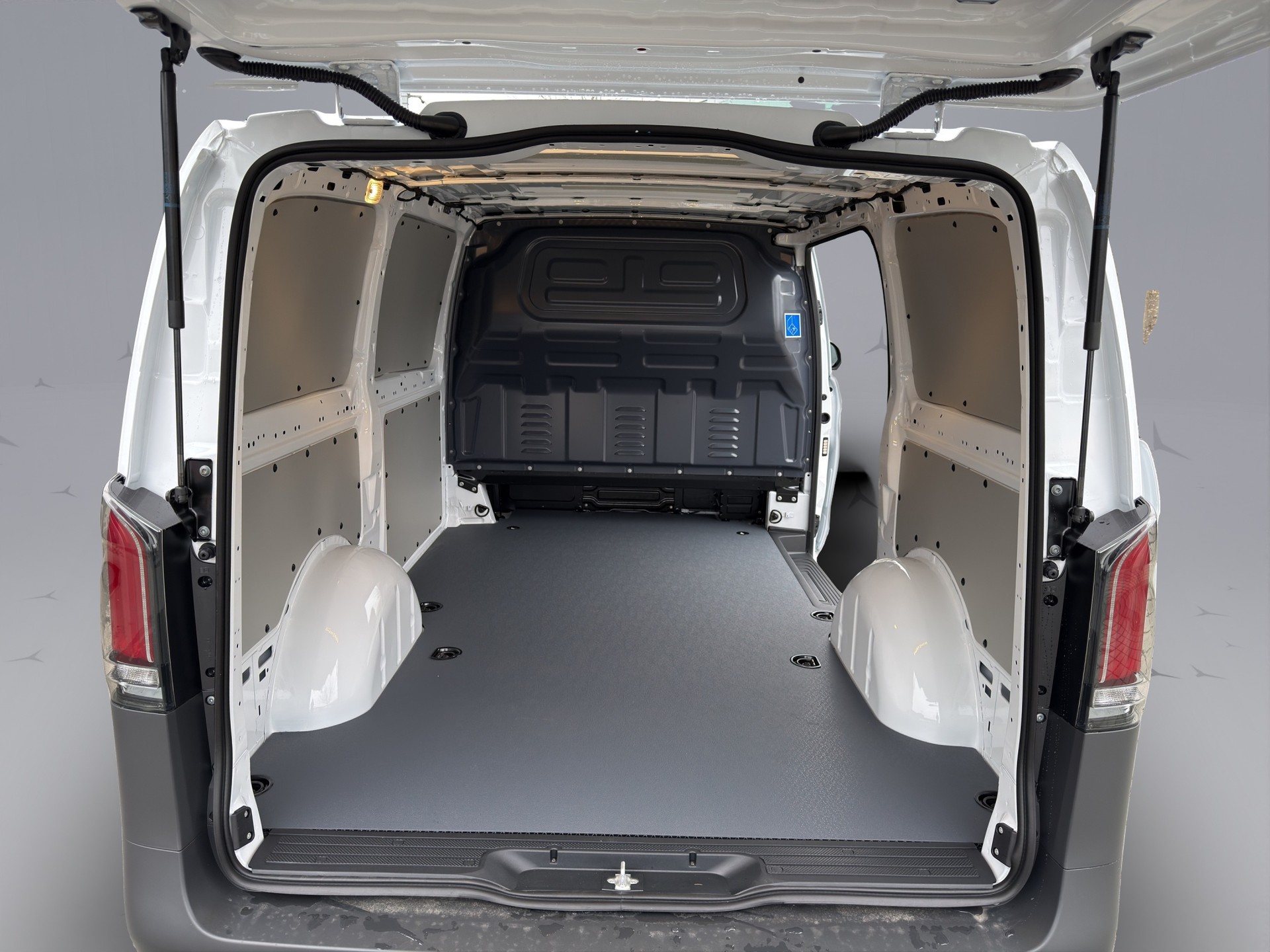 MERCEDES-BENZ eVito Kasten 60kWh Lang - 15