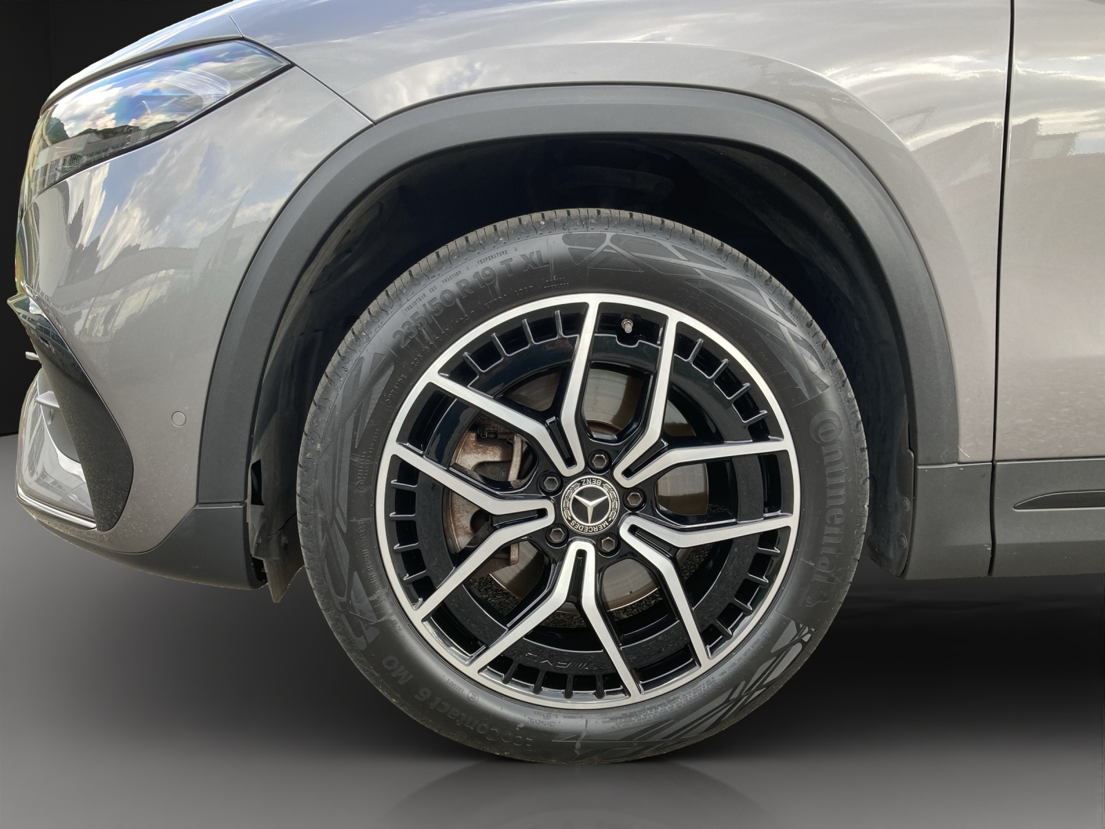 MERCEDES-BENZ EQA 350 AMG Line 4Matic - 8