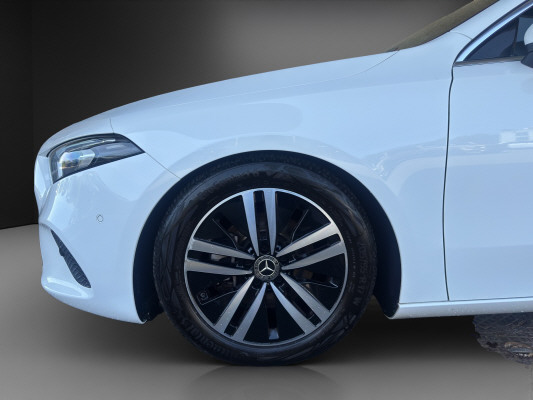 MERCEDES-BENZ A 200d 4Matic Progressive - 5