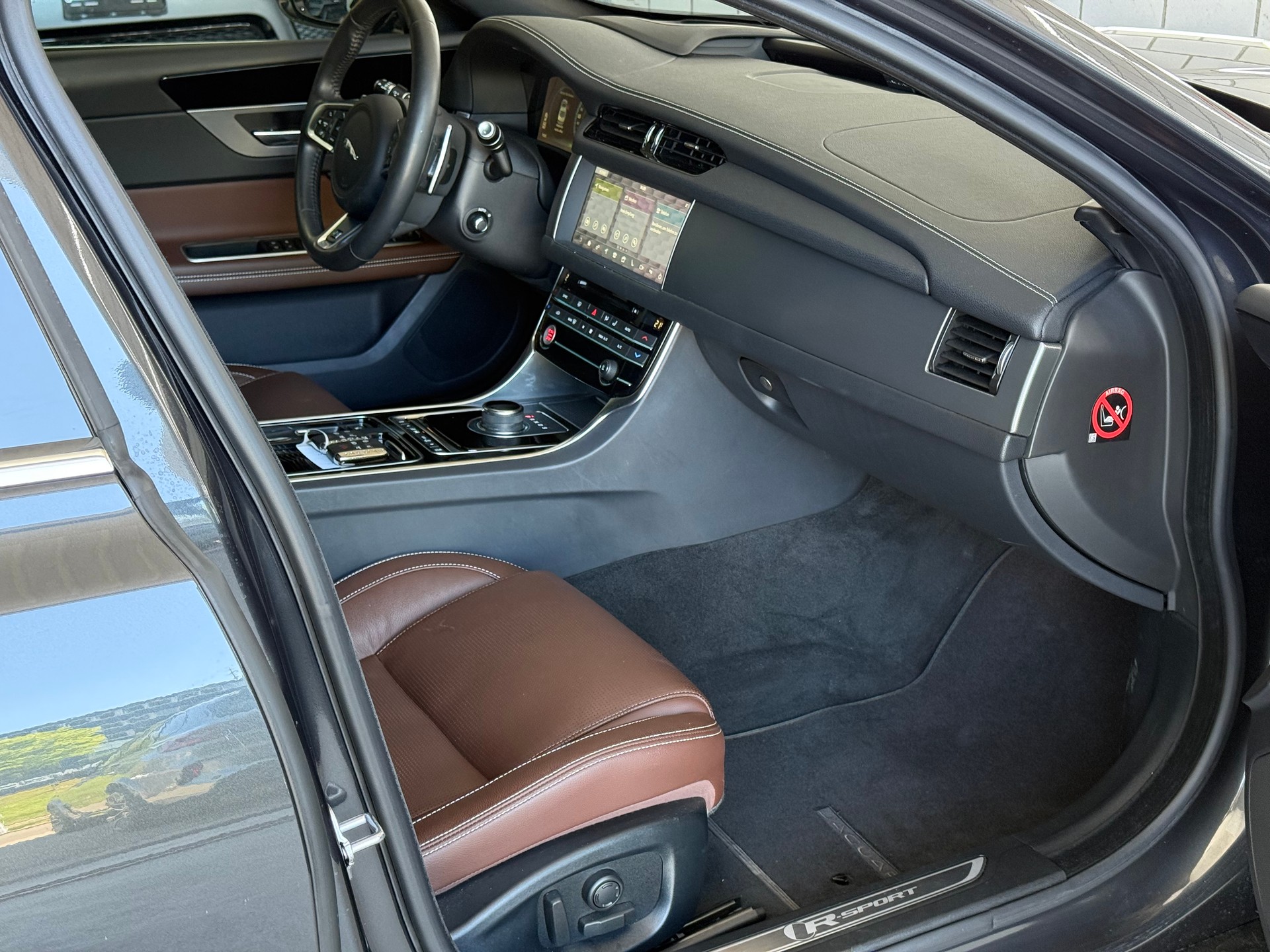 JAGUAR XF 30t R-Sport AWD - 7