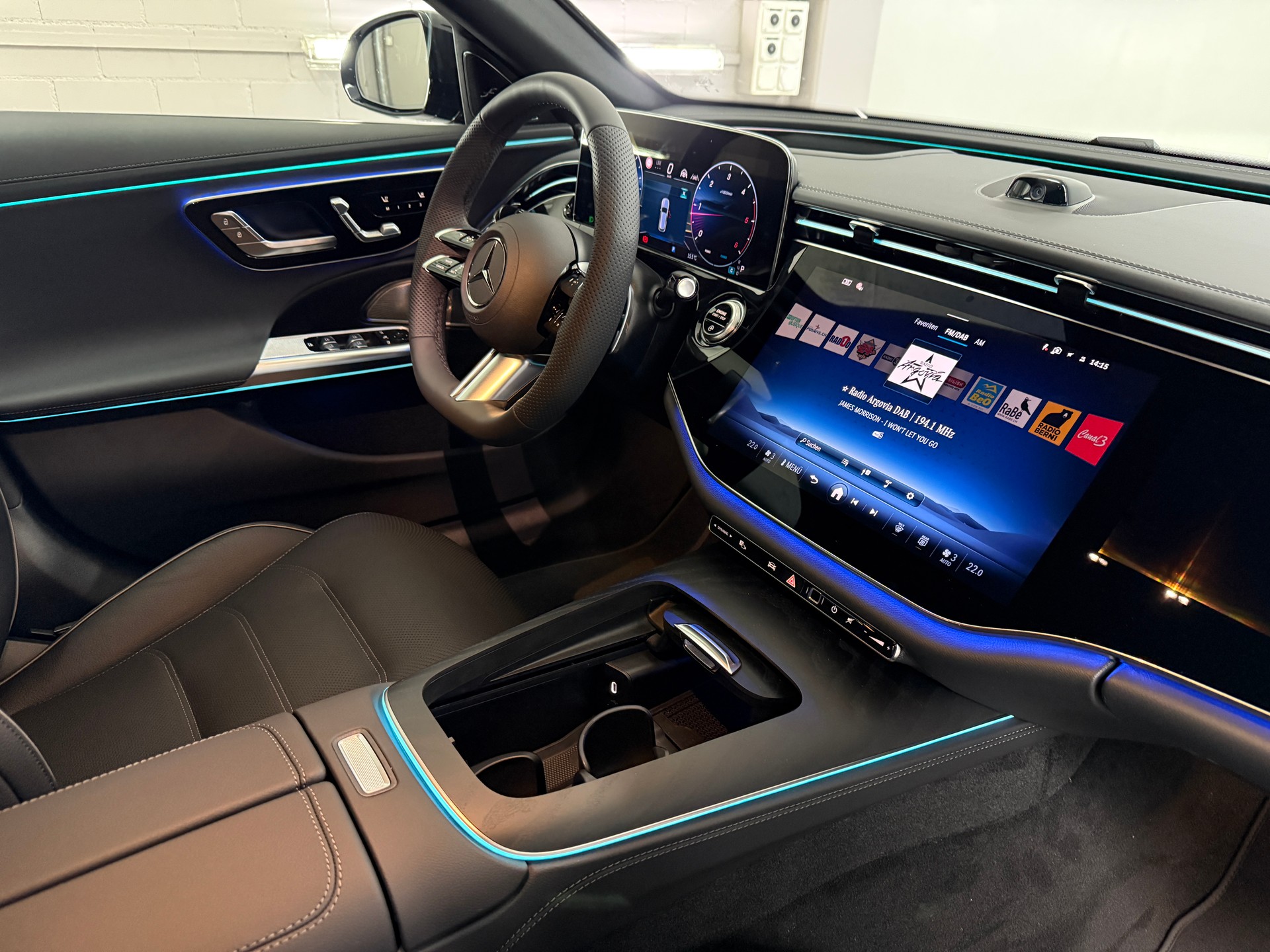 MERCEDES-BENZ E 220 d 4MATIC T-Modell - 12