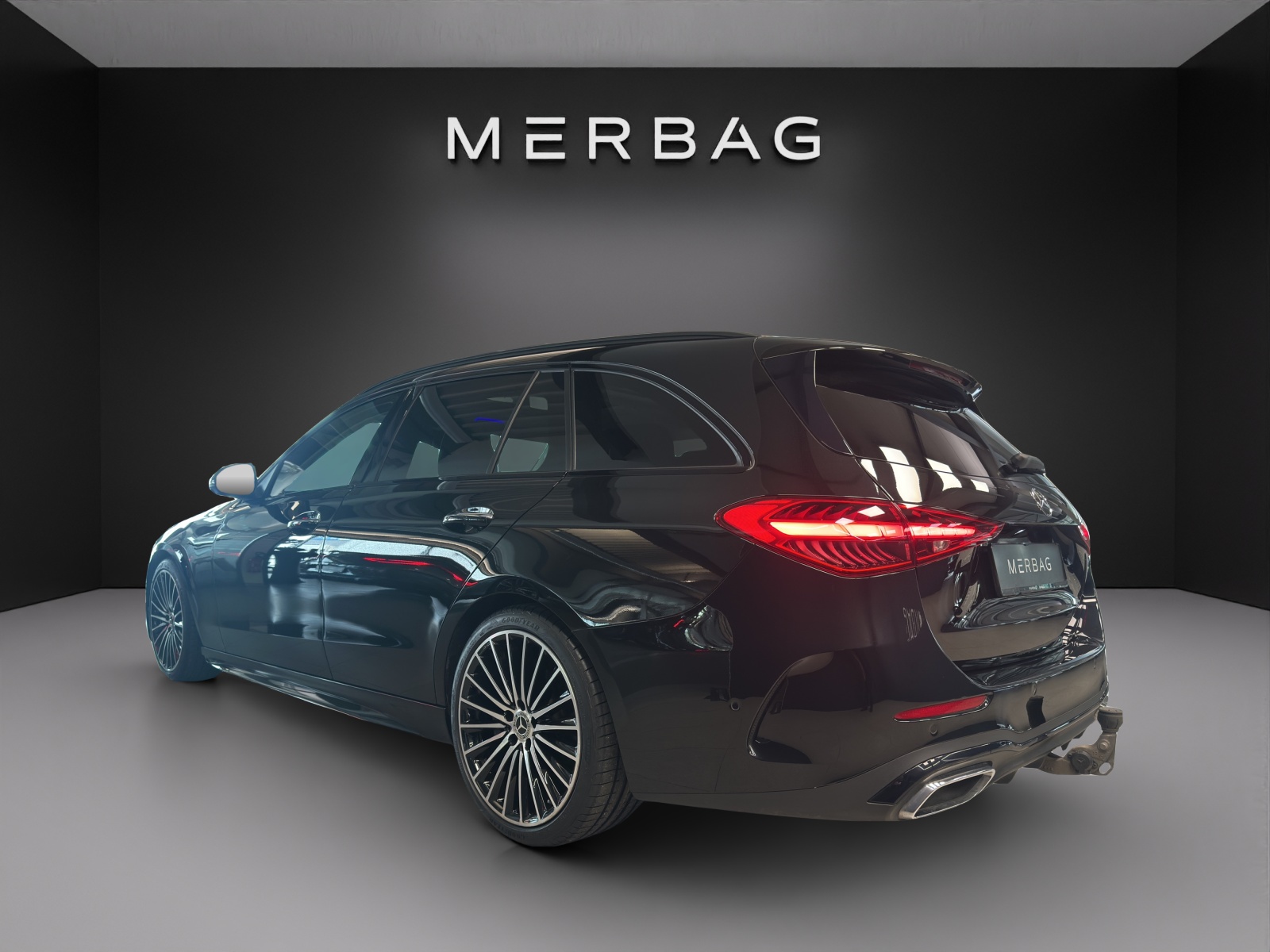 MERCEDES-BENZ C 220 d T 4M AMG Line - 4