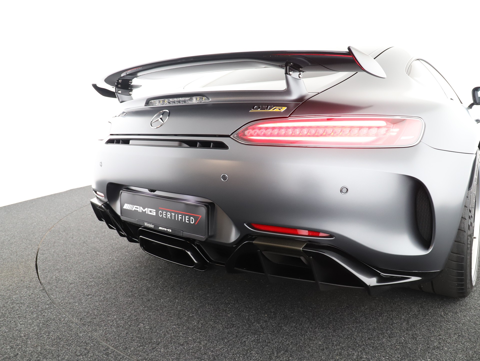 MERCEDES-BENZ AMG GT R - 10