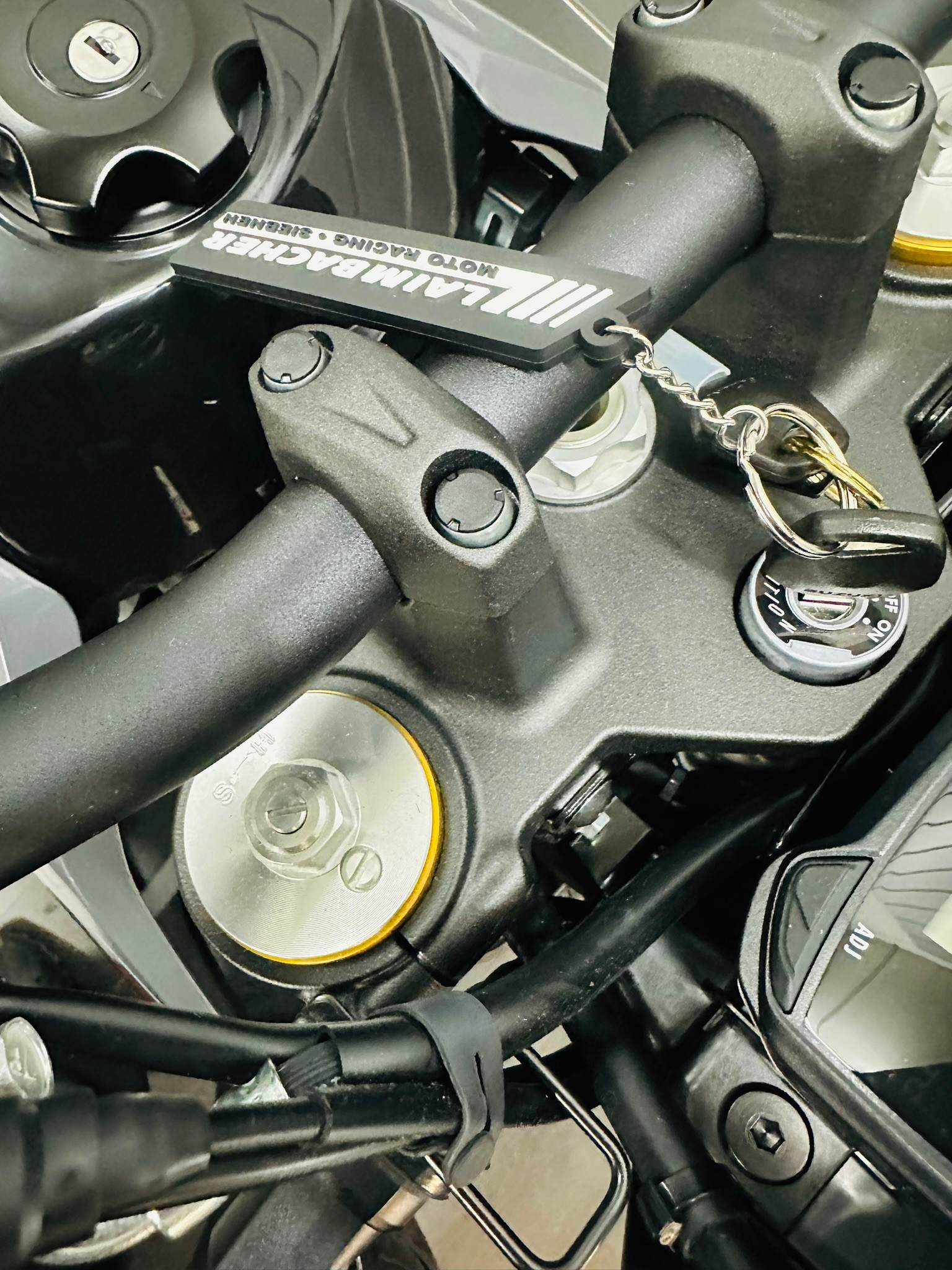 SUZUKI DR-Z4S / DR-Z 400 - 4