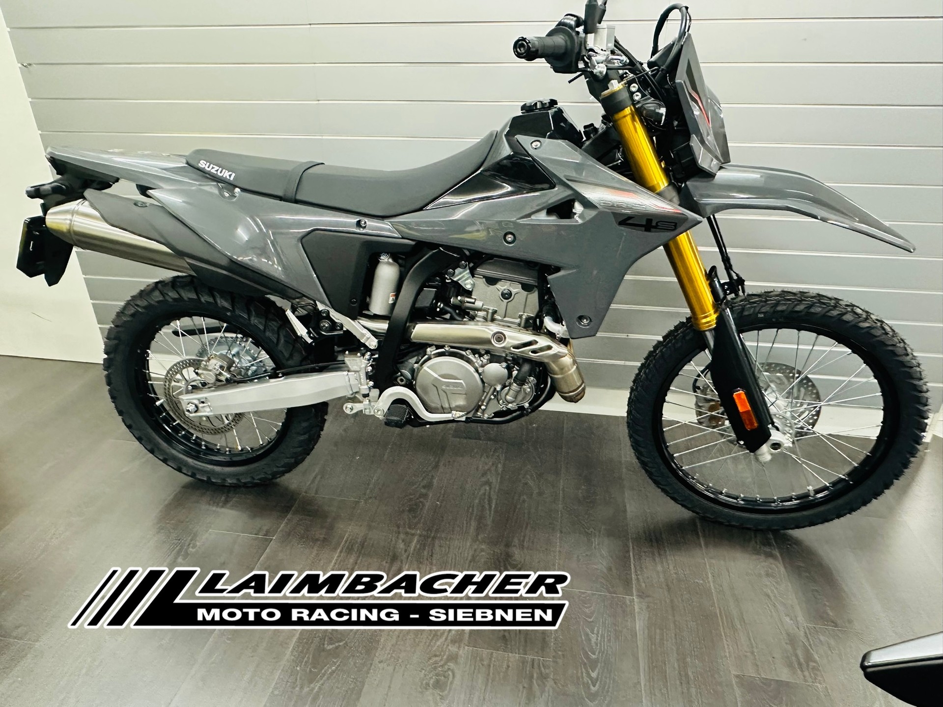 SUZUKI DR-Z4S / DR-Z 400