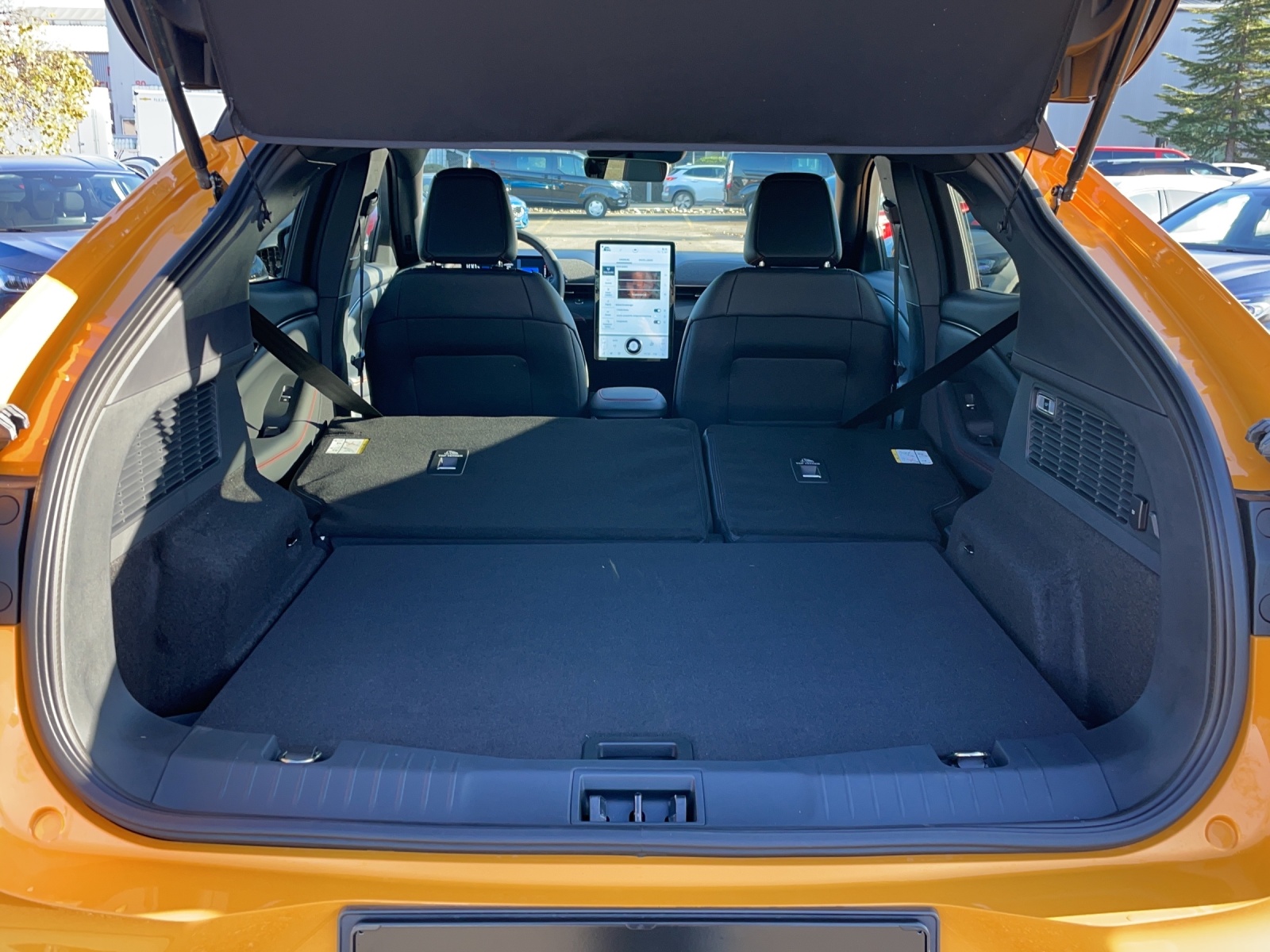 FORD Mustang Mach-E Extended AWD 99 kWh - 14