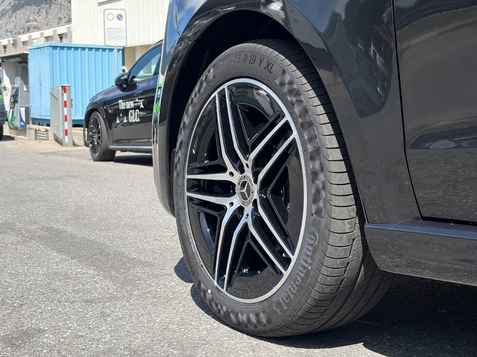 MERCEDES-BENZ V 300 d Exclusive L SWISS EDITION 4MATIC - 4