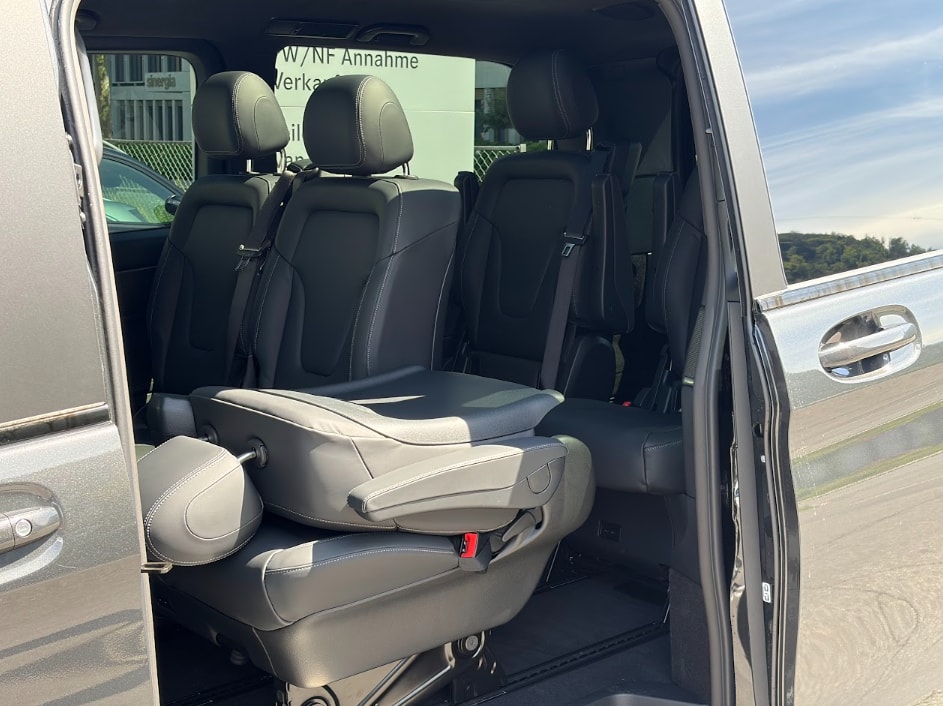 MERCEDES-BENZ V 300 d Exclusive L SWISS EDITION 4MATIC - 8