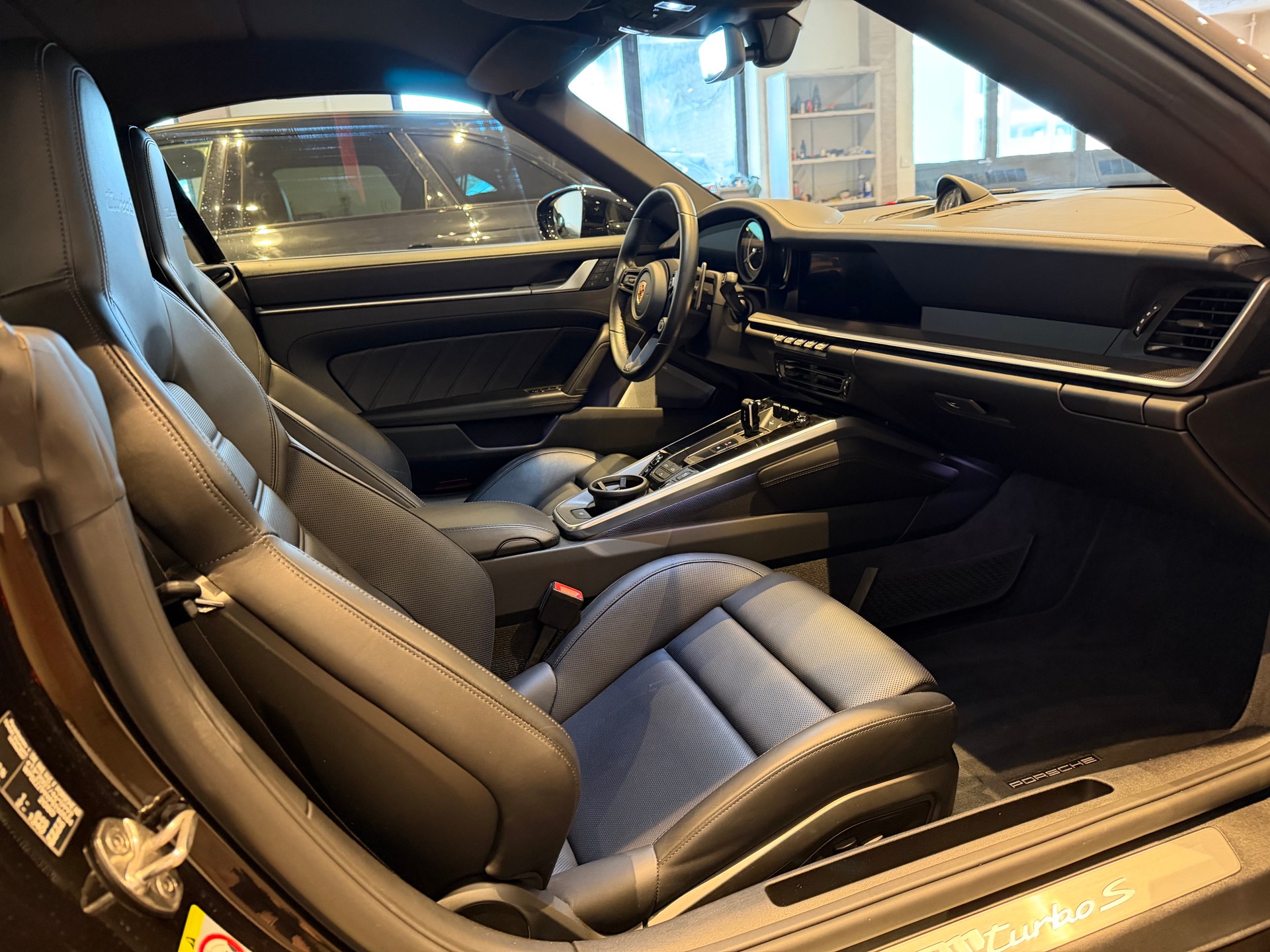 PORSCHE 911 Cabriolet 3.7 Turbo S PDK - 9