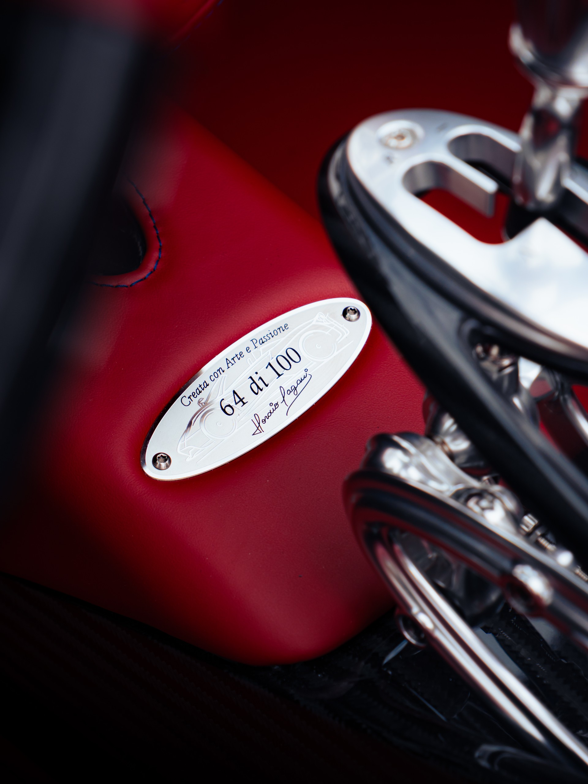 PAGANI Huayra Roadster - 14