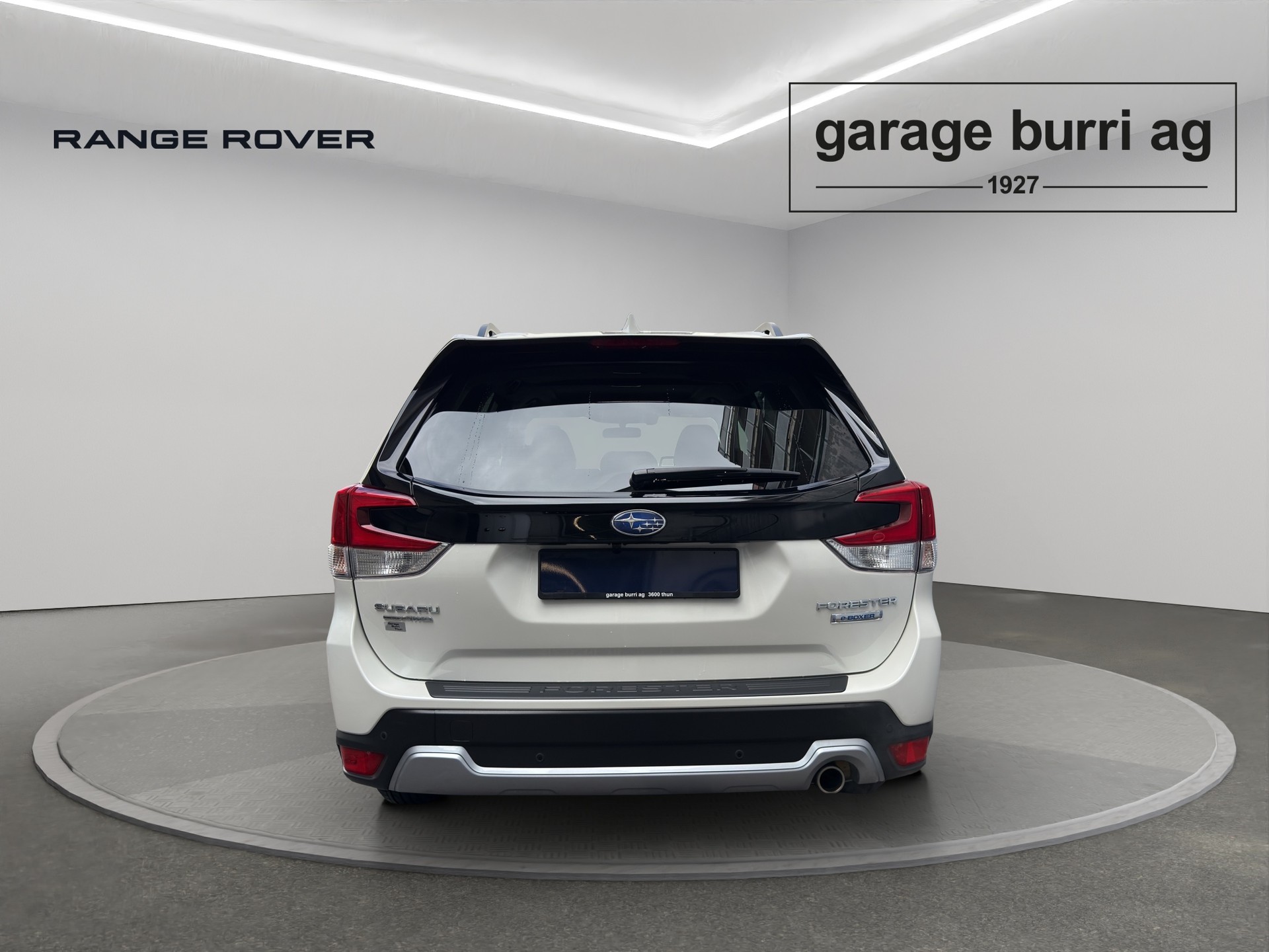 SUBARU Forester Station 2.0i e-Boxer Luxury - 4