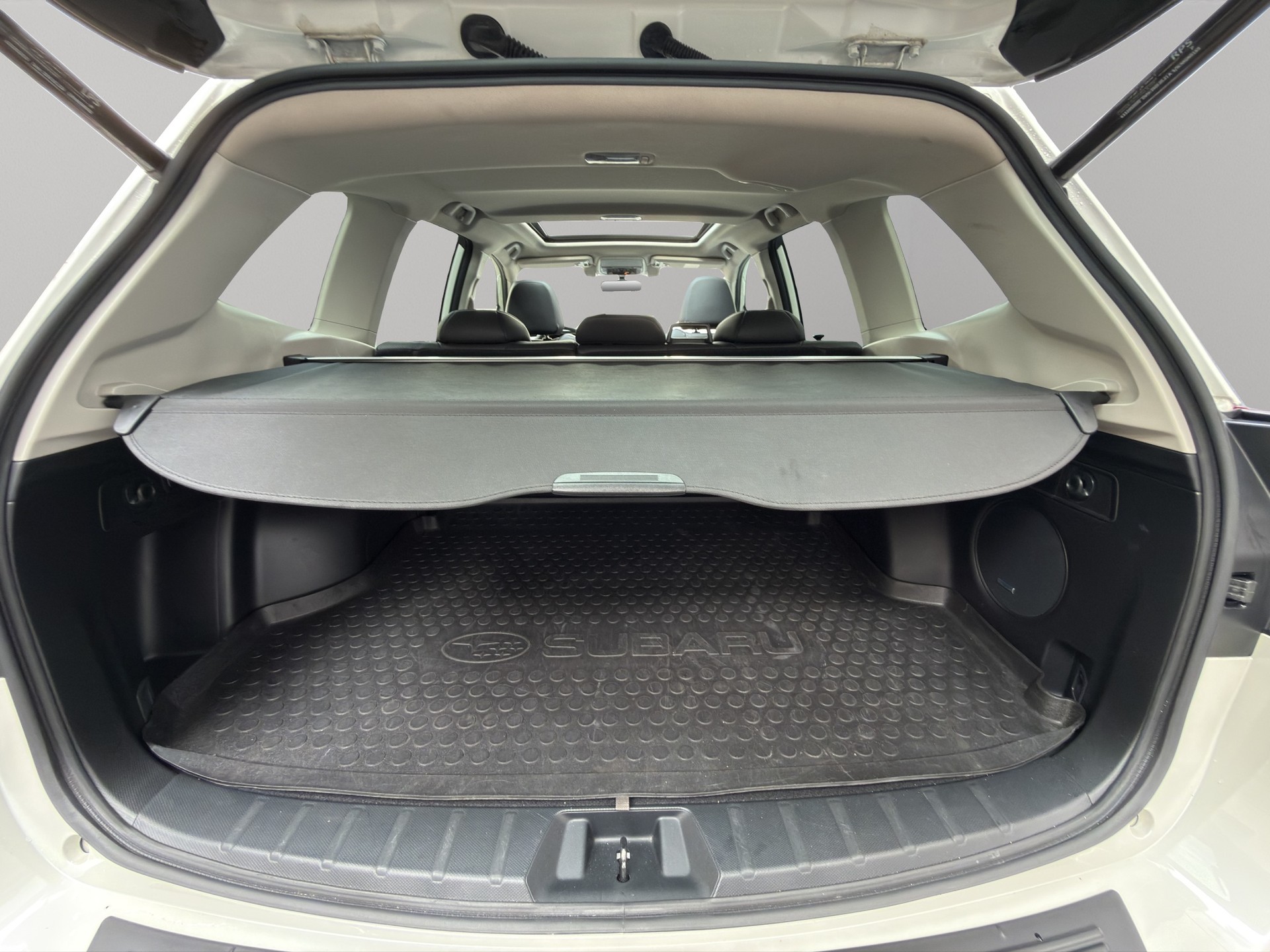 SUBARU Forester Station 2.0i e-Boxer Luxury - 12