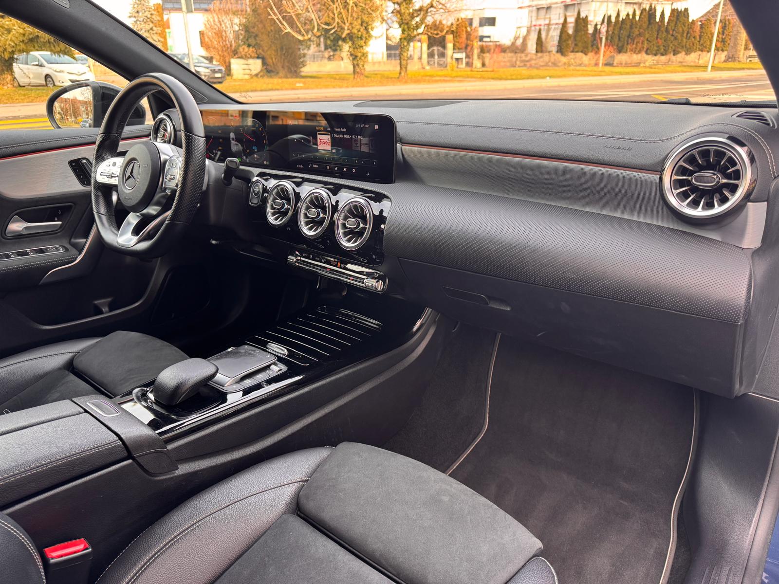 MERCEDES-BENZ A 250e AMG Line 8G-DCT EDITION - 4