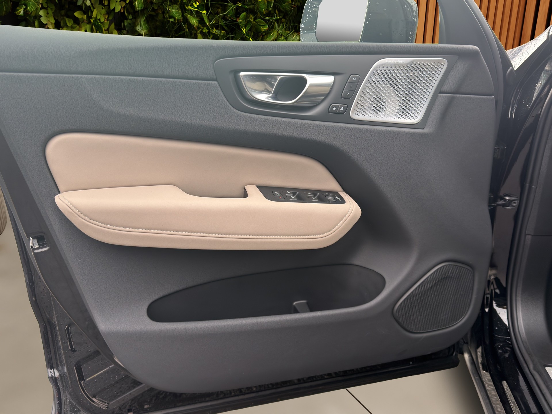 VOLVO XC60 2.0 T6 TE Ultra Dark eAWD - 15