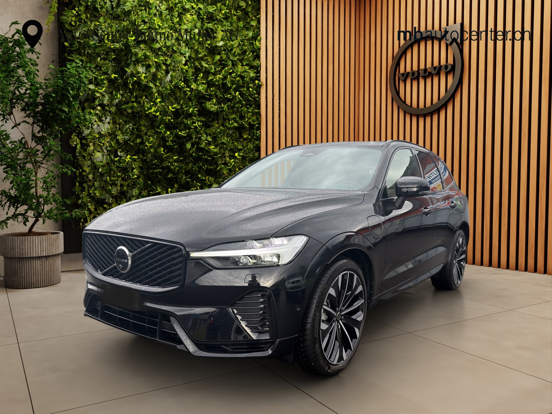 VOLVO XC60 2.0 T6 TE Ultra Dark eAWD