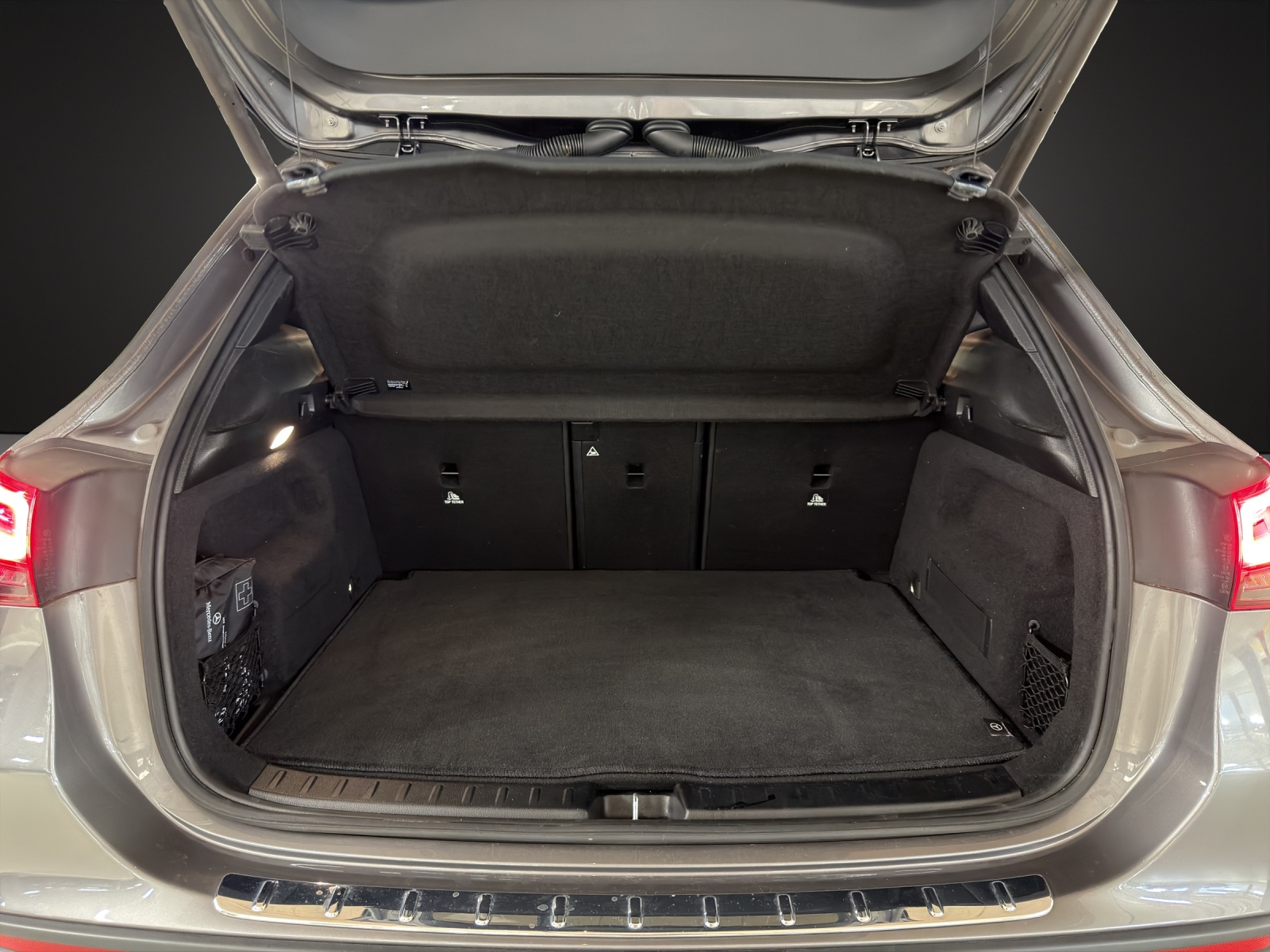 MERCEDES-BENZ GLA 200 4Matic AMG Line 8G-DCT - 16