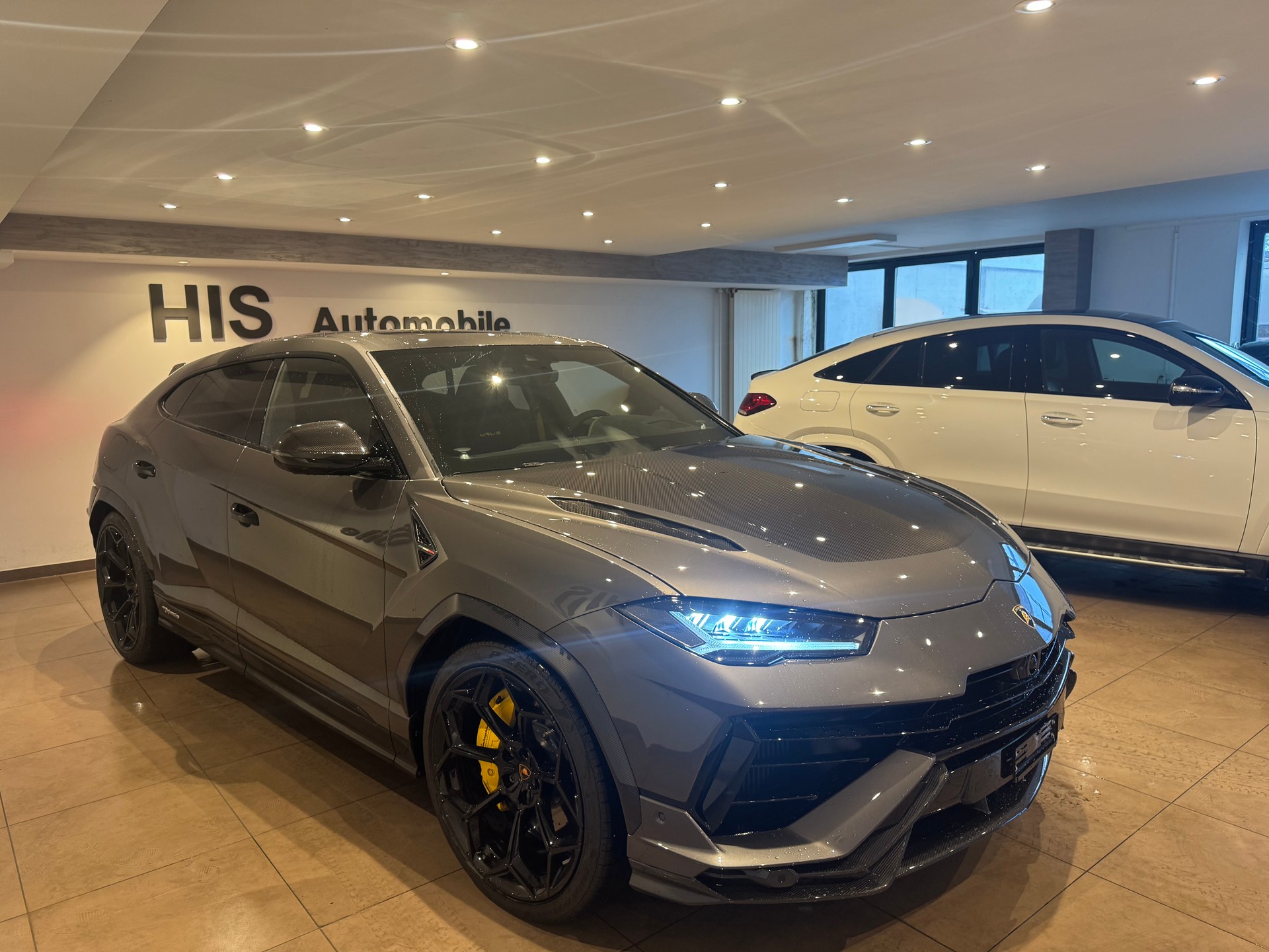 LAMBORGHINI Urus 4.0 Performante 666PS - 9
