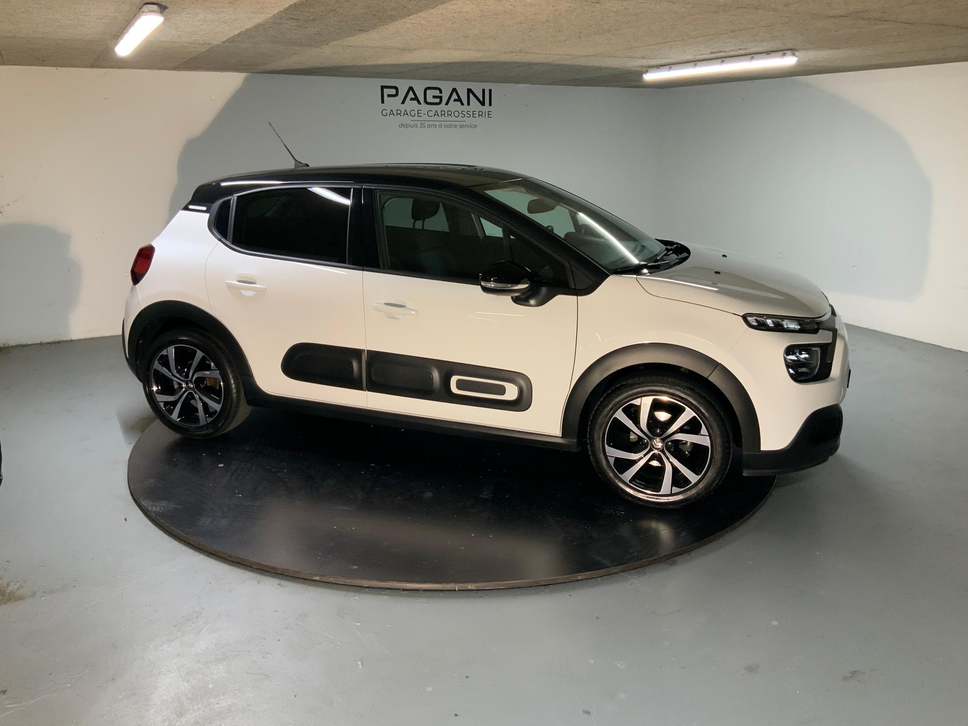 CITROEN C3 1.2 PureTech Shine - 3