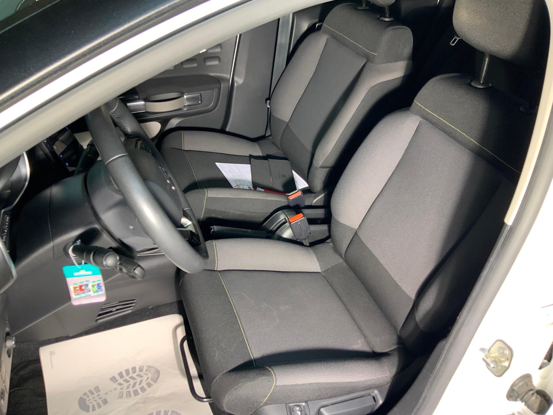 CITROEN C3 1.2 PureTech Shine - 9