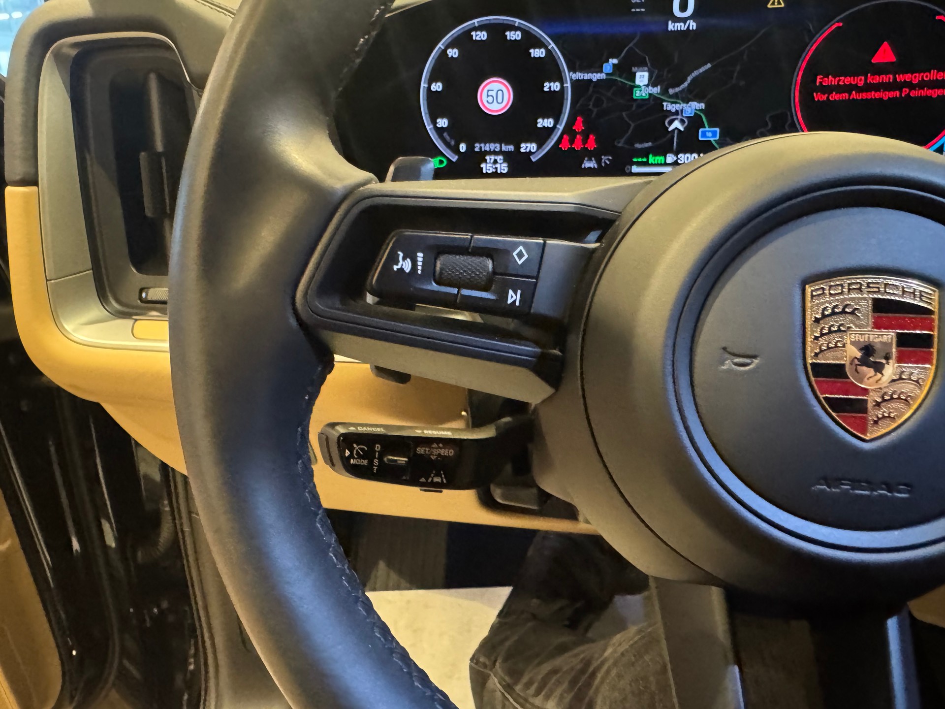 PORSCHE Cayenne 3.0 V6 E-Hybrid - 17