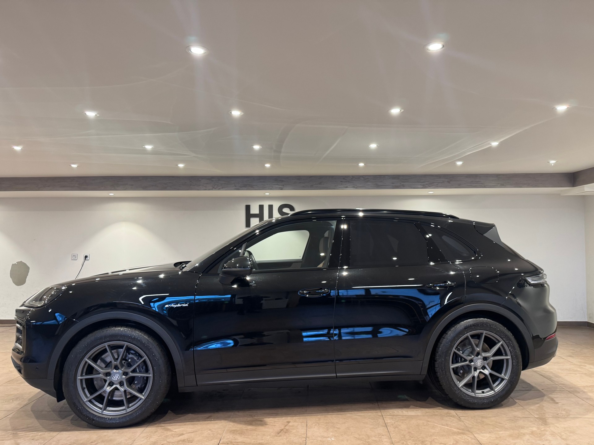 PORSCHE Cayenne 3.0 V6 E-Hybrid - 6