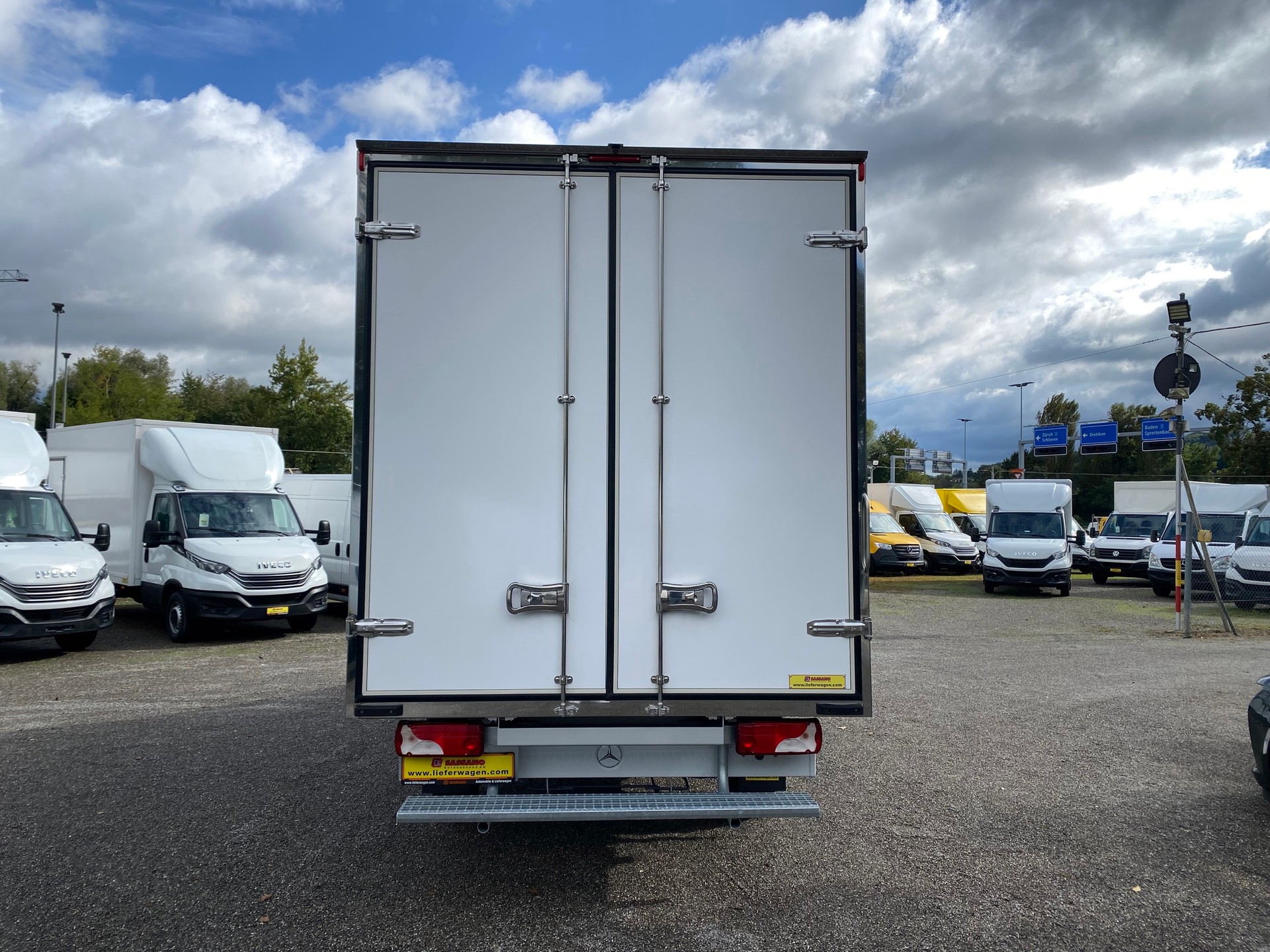 MERCEDES-BENZ Sprinter 317 CDI Möbelkoffer mit Flügeltüren 900 Kg. Nutzlast - 7