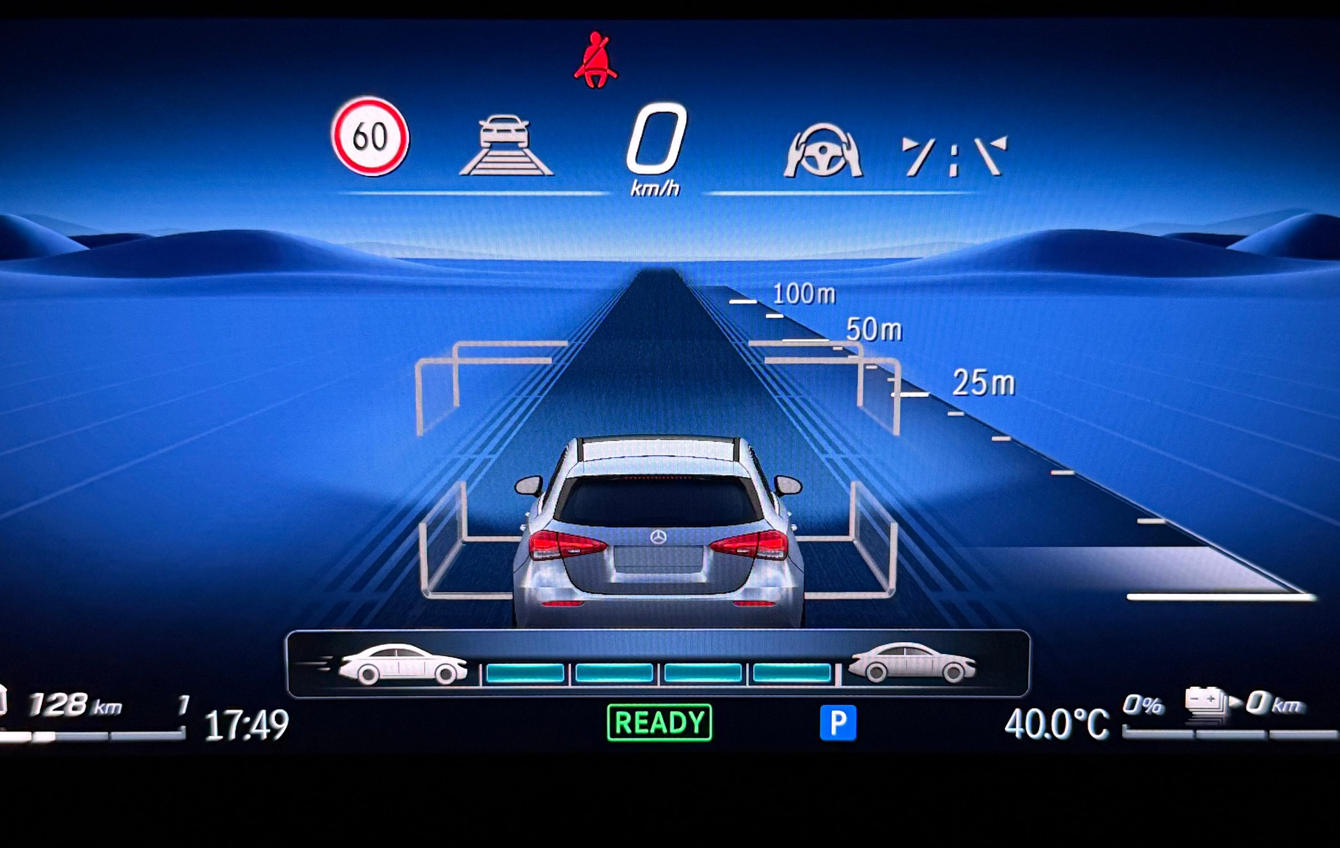 MERCEDES-BENZ A 250 e AMG Line 8G-DCT - 11