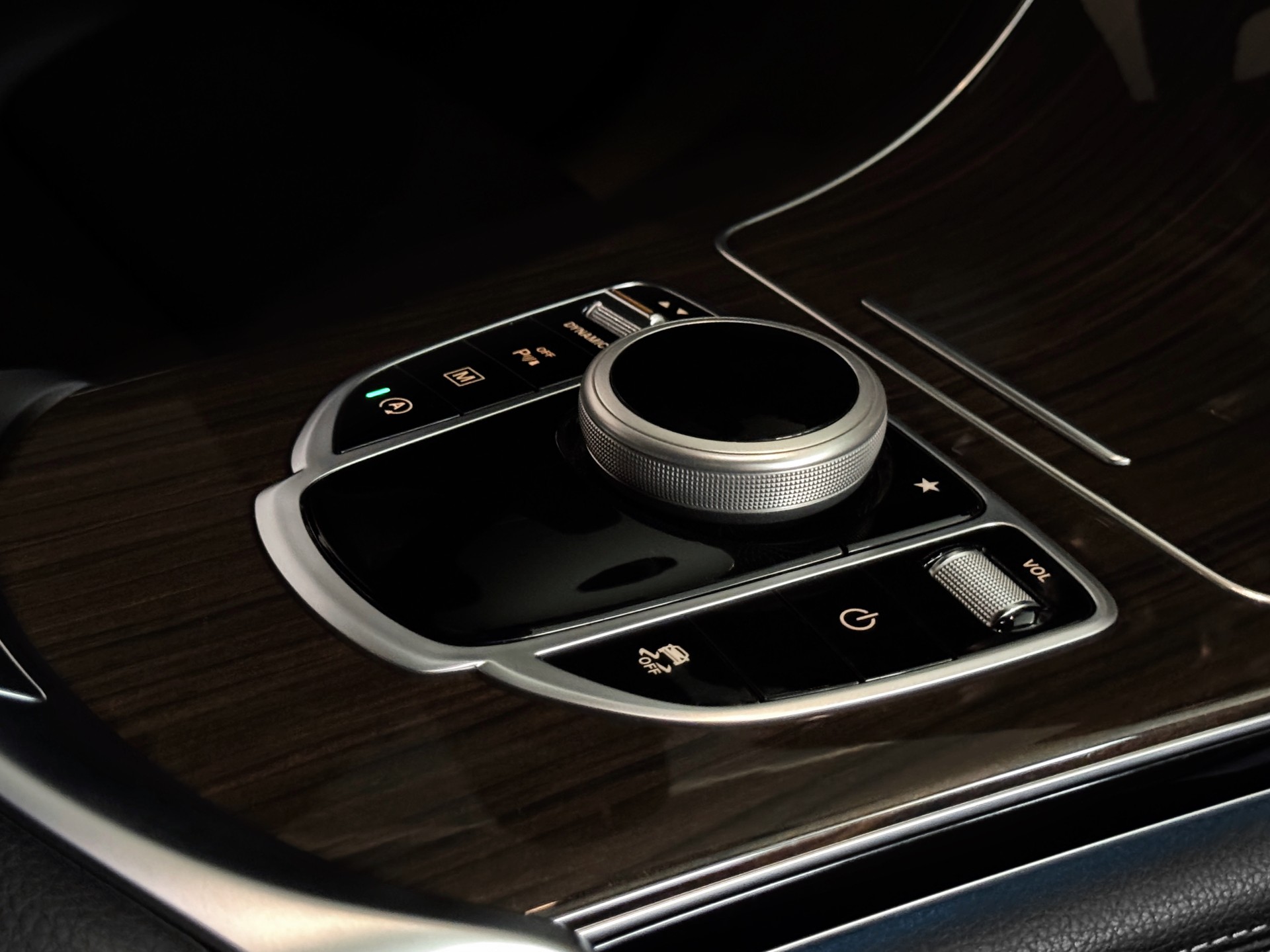 MERCEDES-BENZ GLC 250d Off-Road 4Matic 9G-Tronic - 24