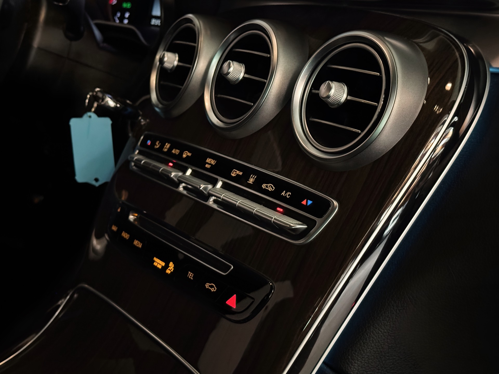 MERCEDES-BENZ GLC 250d Off-Road 4Matic 9G-Tronic - 25