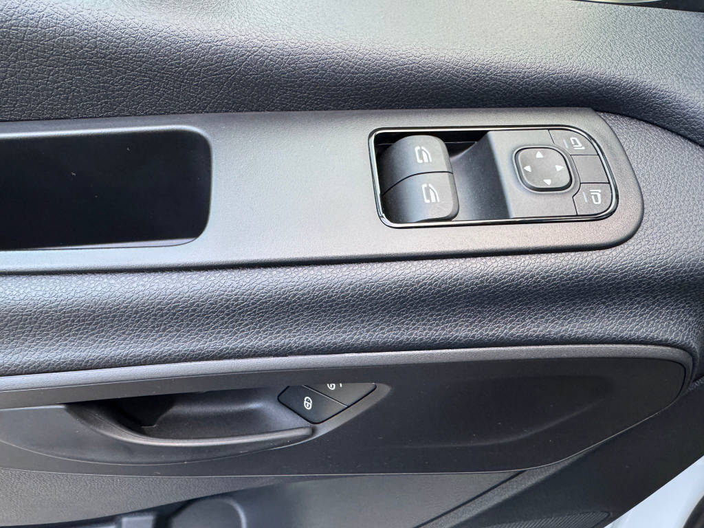 MERCEDES-BENZ Sprinter 317 CDI Pro Aufbau mit Hebebühne 4325 lang - 12