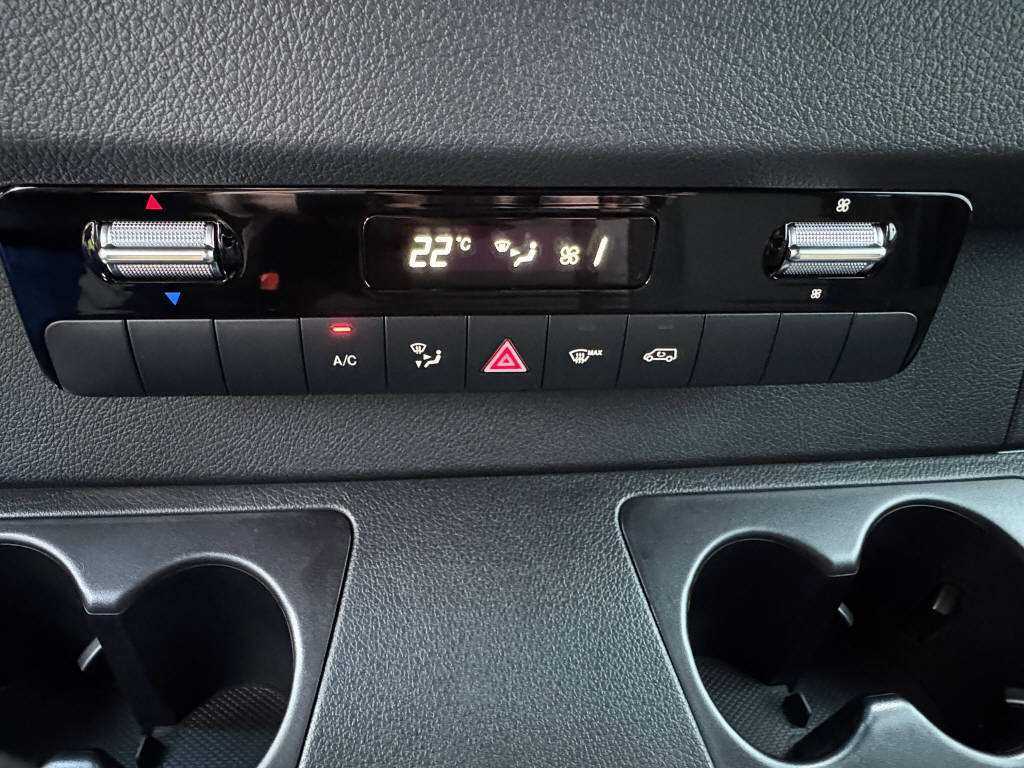 MERCEDES-BENZ Sprinter 317 CDI Pro Aufbau mit Hebebühne 4325 lang - 10