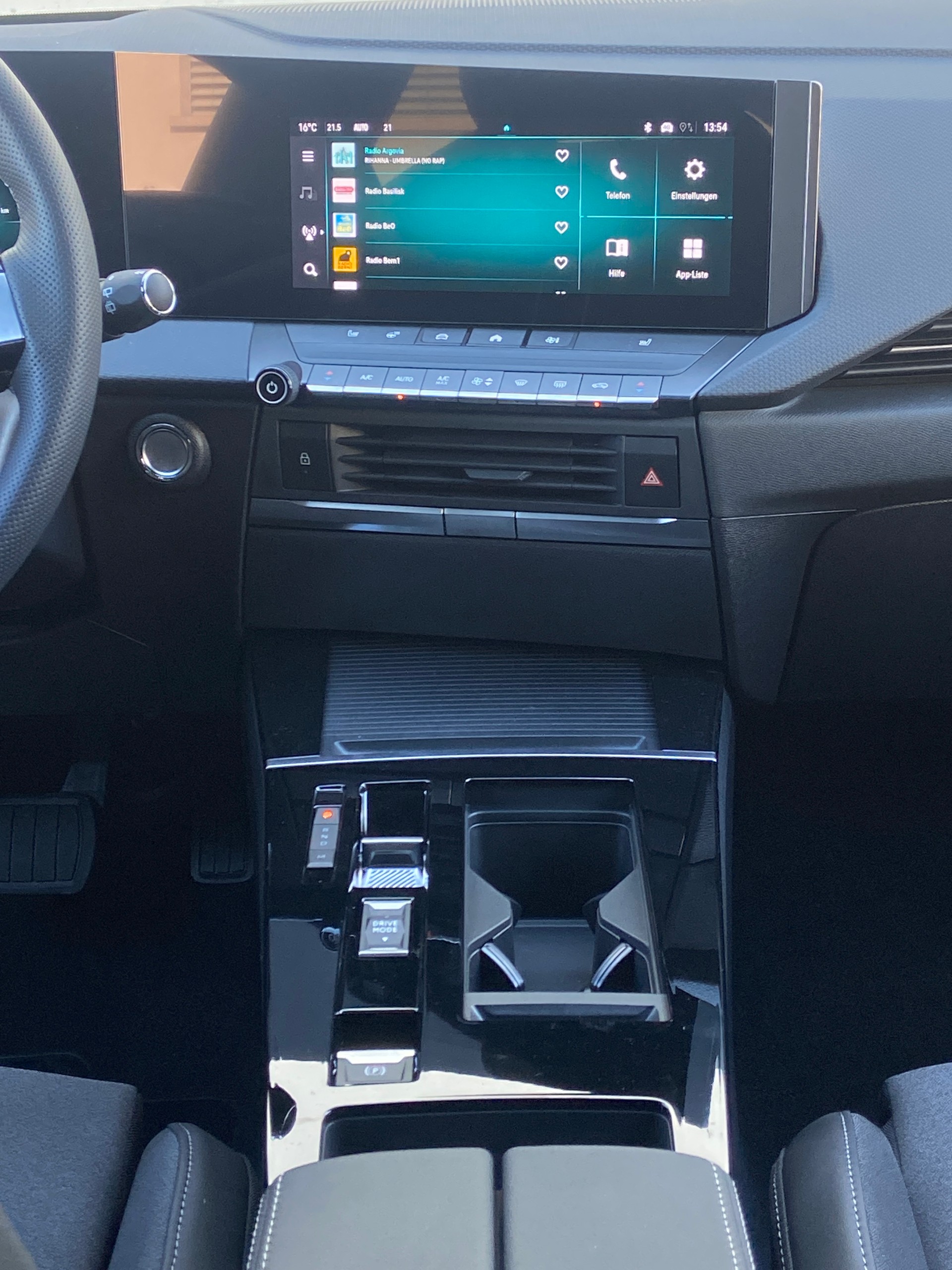 OPEL Astra Sports Tourer 1.2i Turbo GS Automat - 9