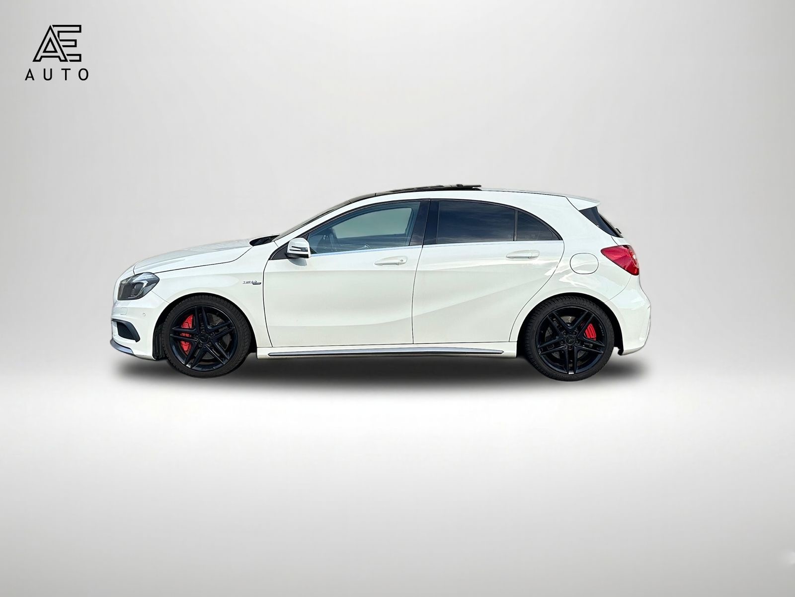 MERCEDES-BENZ A 45 AMG 4Matic Speedshift 7G-DCT - 4