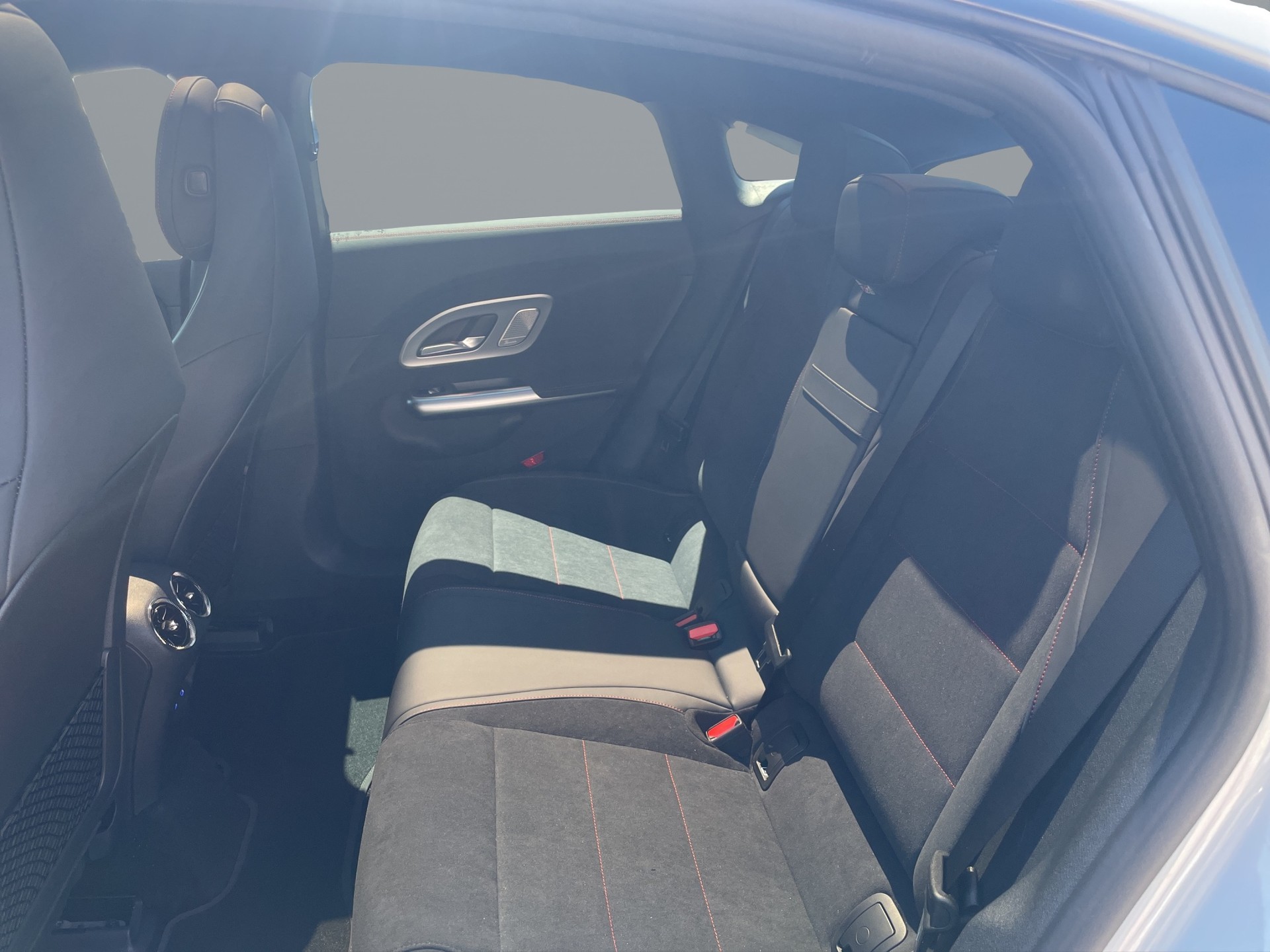 MERCEDES-BENZ CLA 350 4 Matic 85 kWh EQ - 11