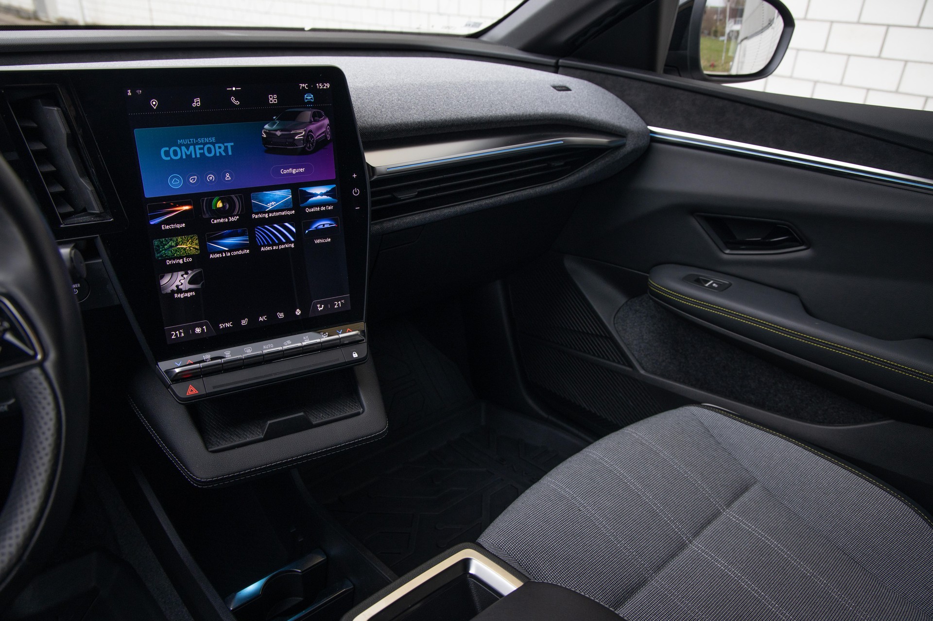 RENAULT MEGANE Mégane E-Tech techno - 11