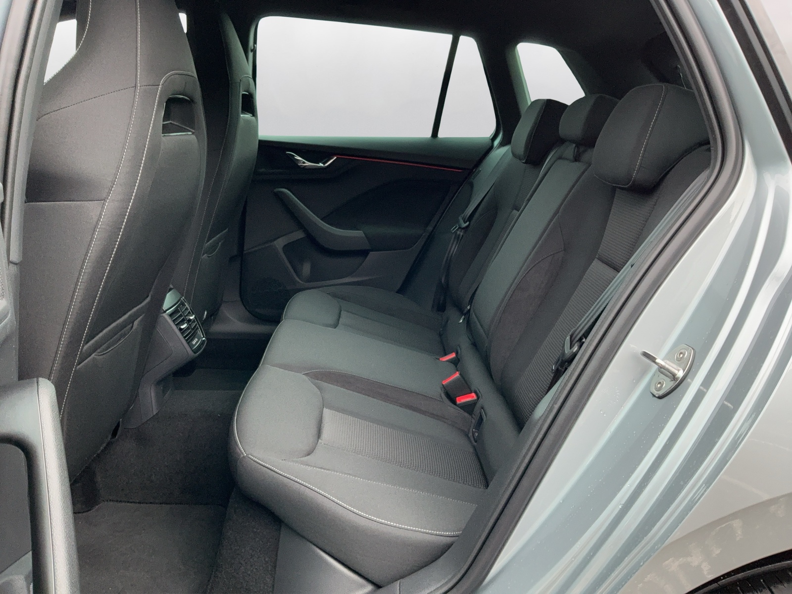 SKODA Kamiq 1.0 TSI Dynamic DSG - 11