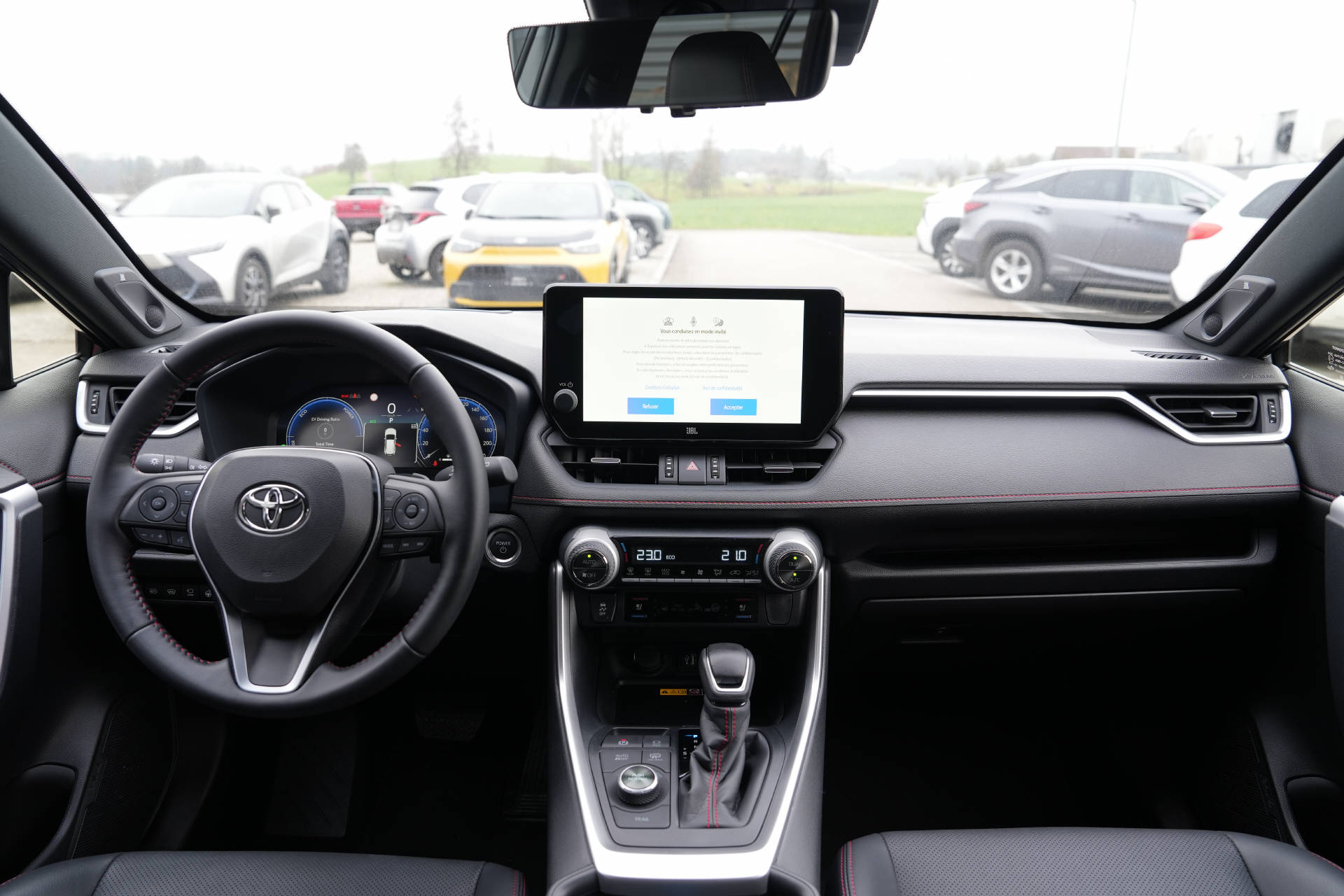 TOYOTA RAV-4 2.5 Plug-In-Hybrid Platinum - 12