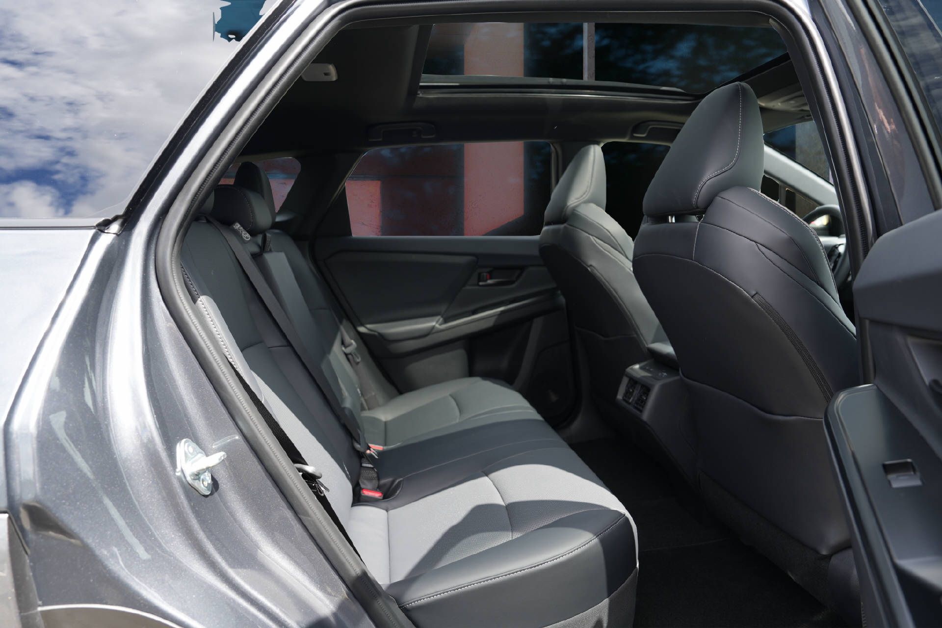 TOYOTA bZ4X Touring Premium AWD - 10