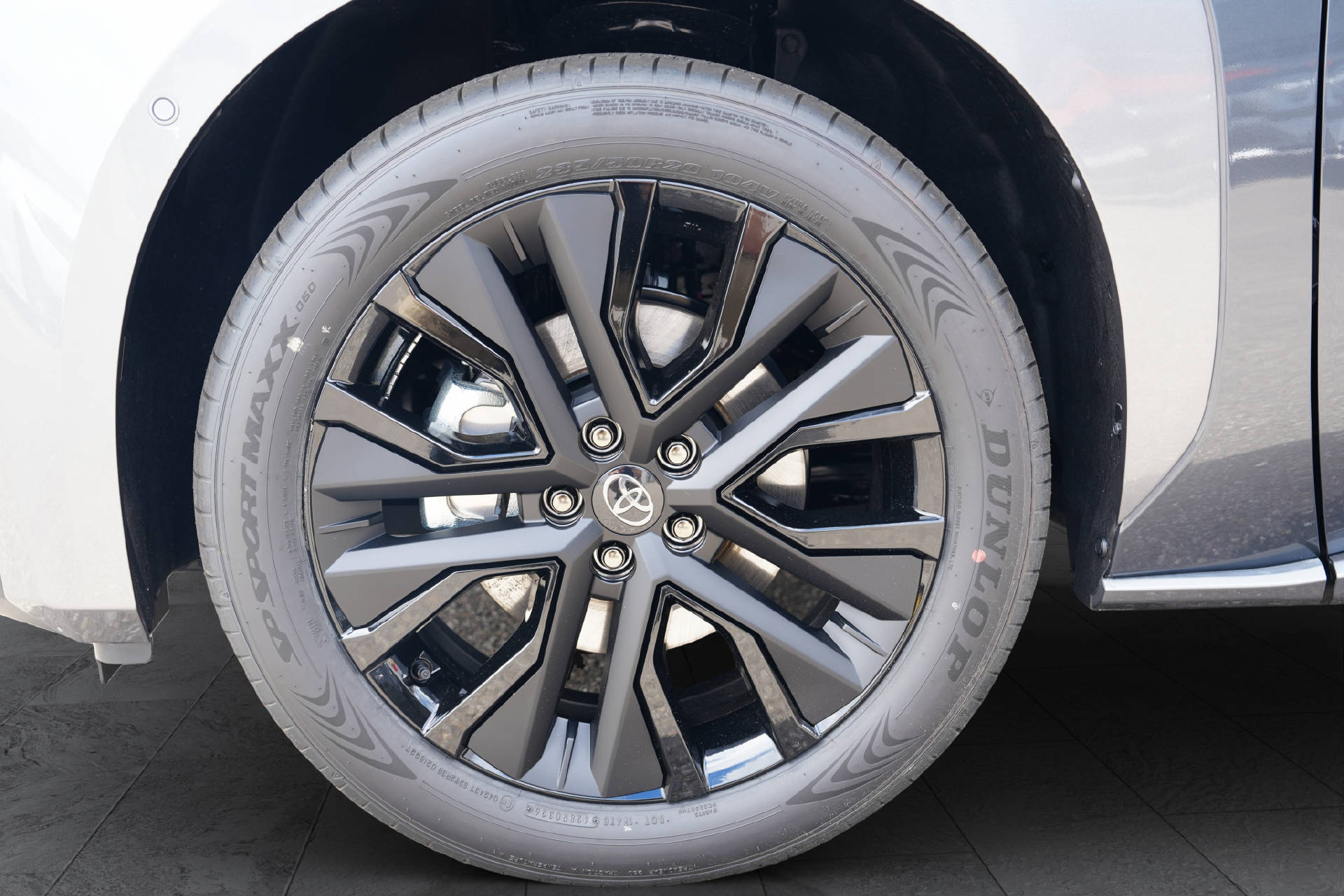 TOYOTA bZ4X Touring Premium AWD - 7