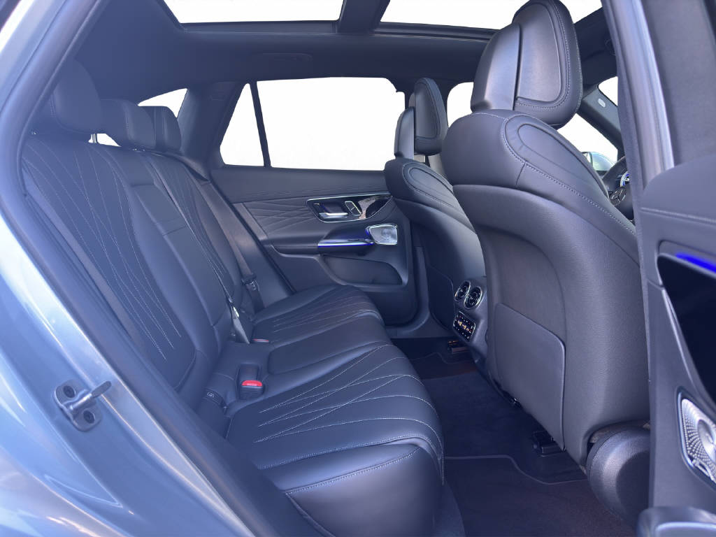 MERCEDES-BENZ GLC 220 d AMG Line 4Matic - 13