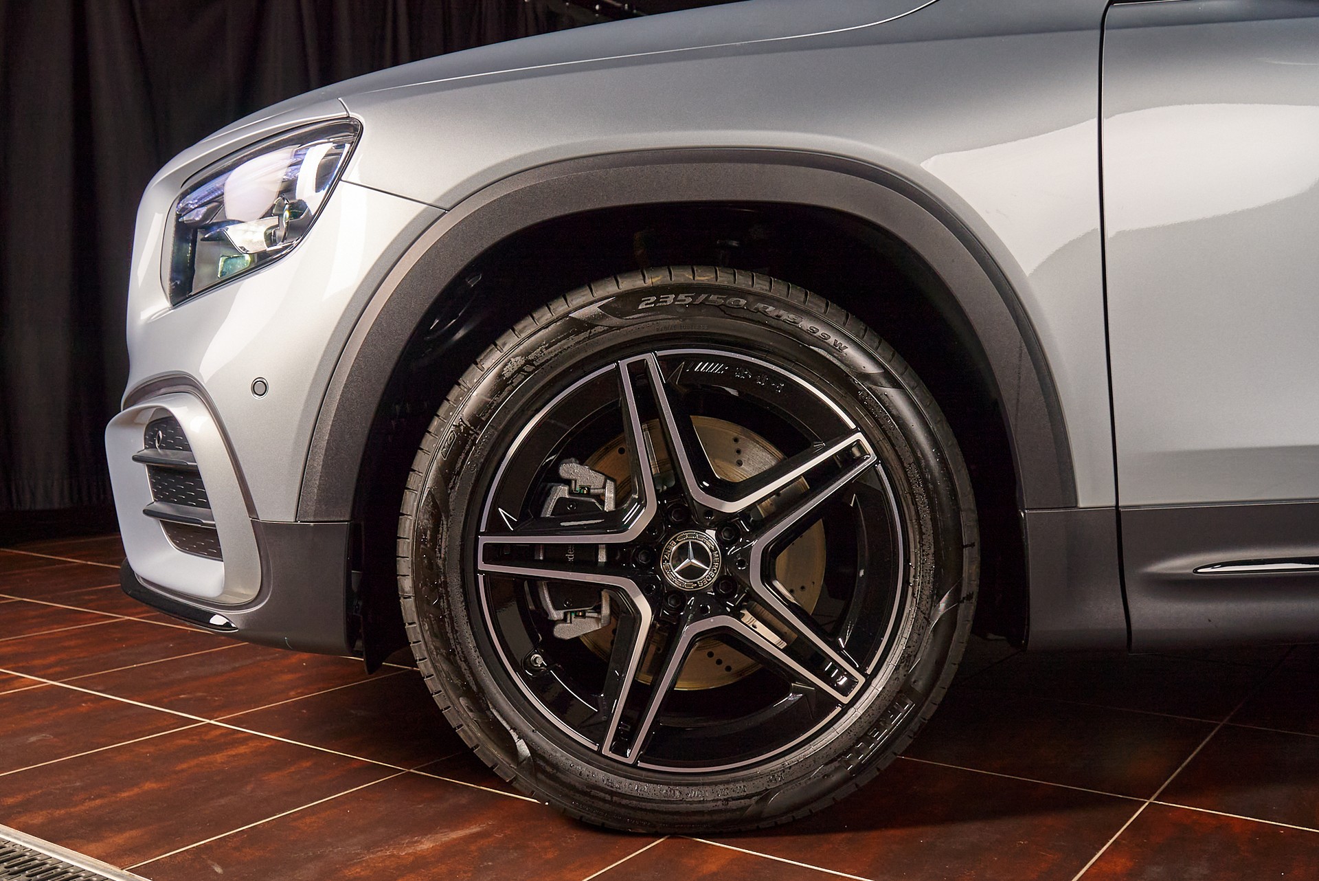 MERCEDES-BENZ GLB 250 4Matic 8G-Tronic - 2