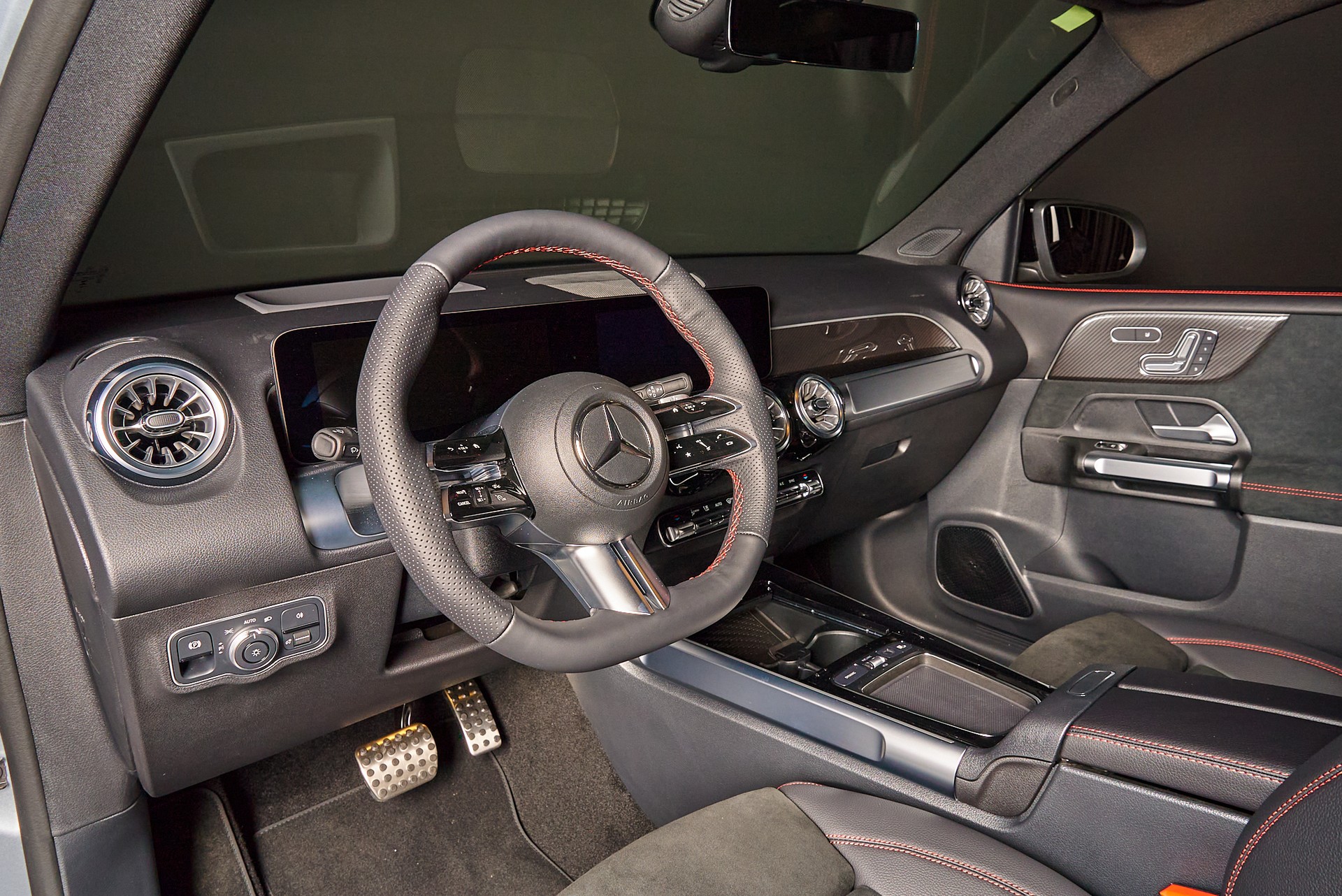 MERCEDES-BENZ GLB 250 4Matic 8G-Tronic - 11