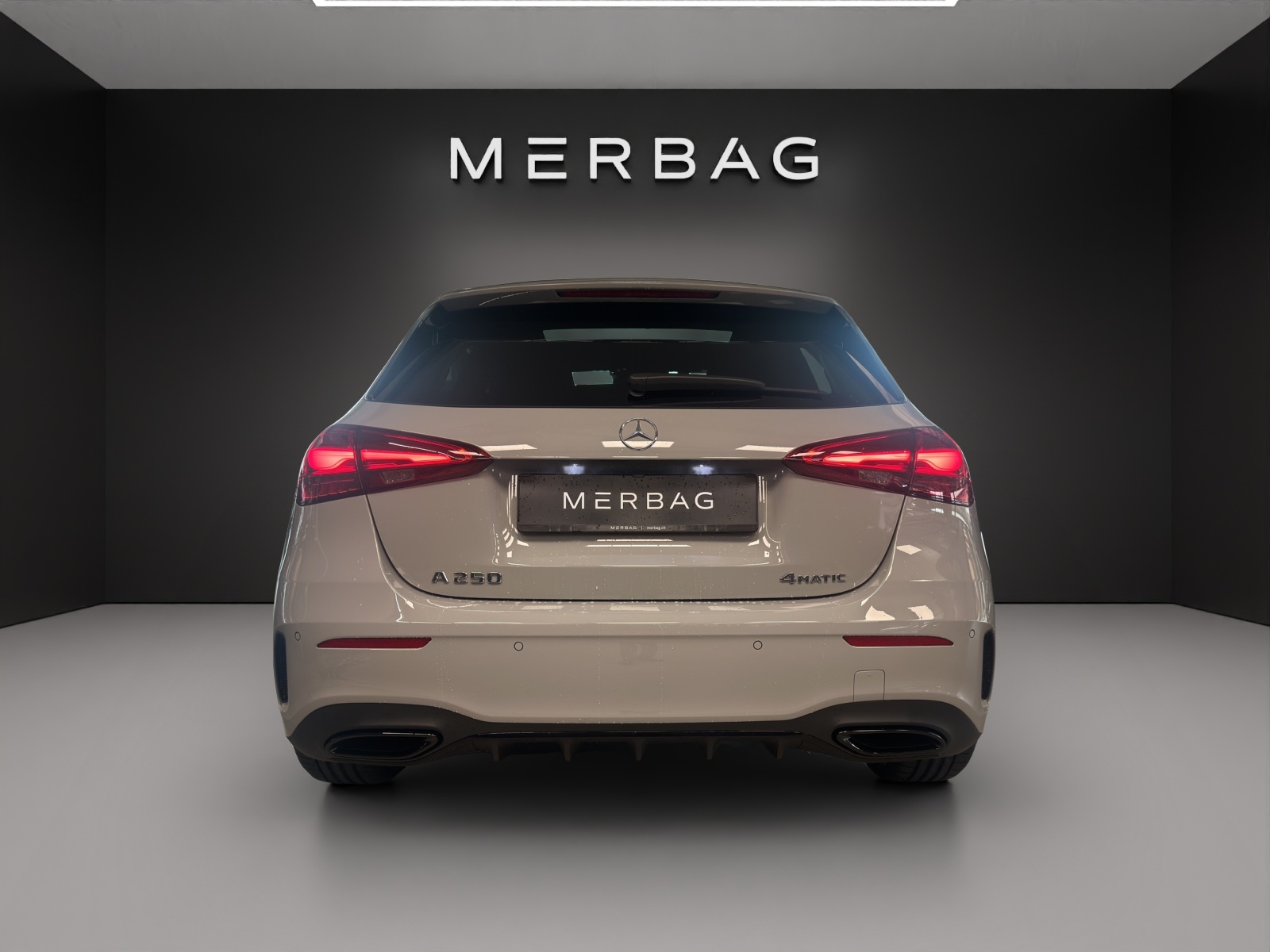 MERCEDES-BENZ A 250 4Matic 8G-DCT AMG Line - 5