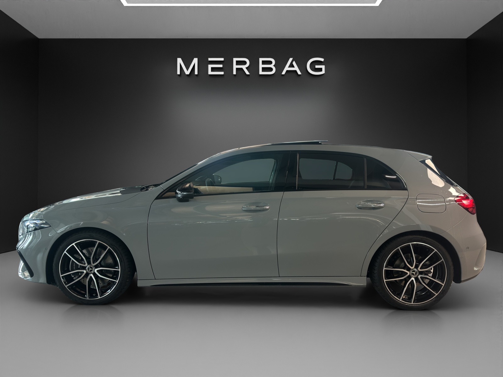 MERCEDES-BENZ A 250 4Matic 8G-DCT AMG Line - 3