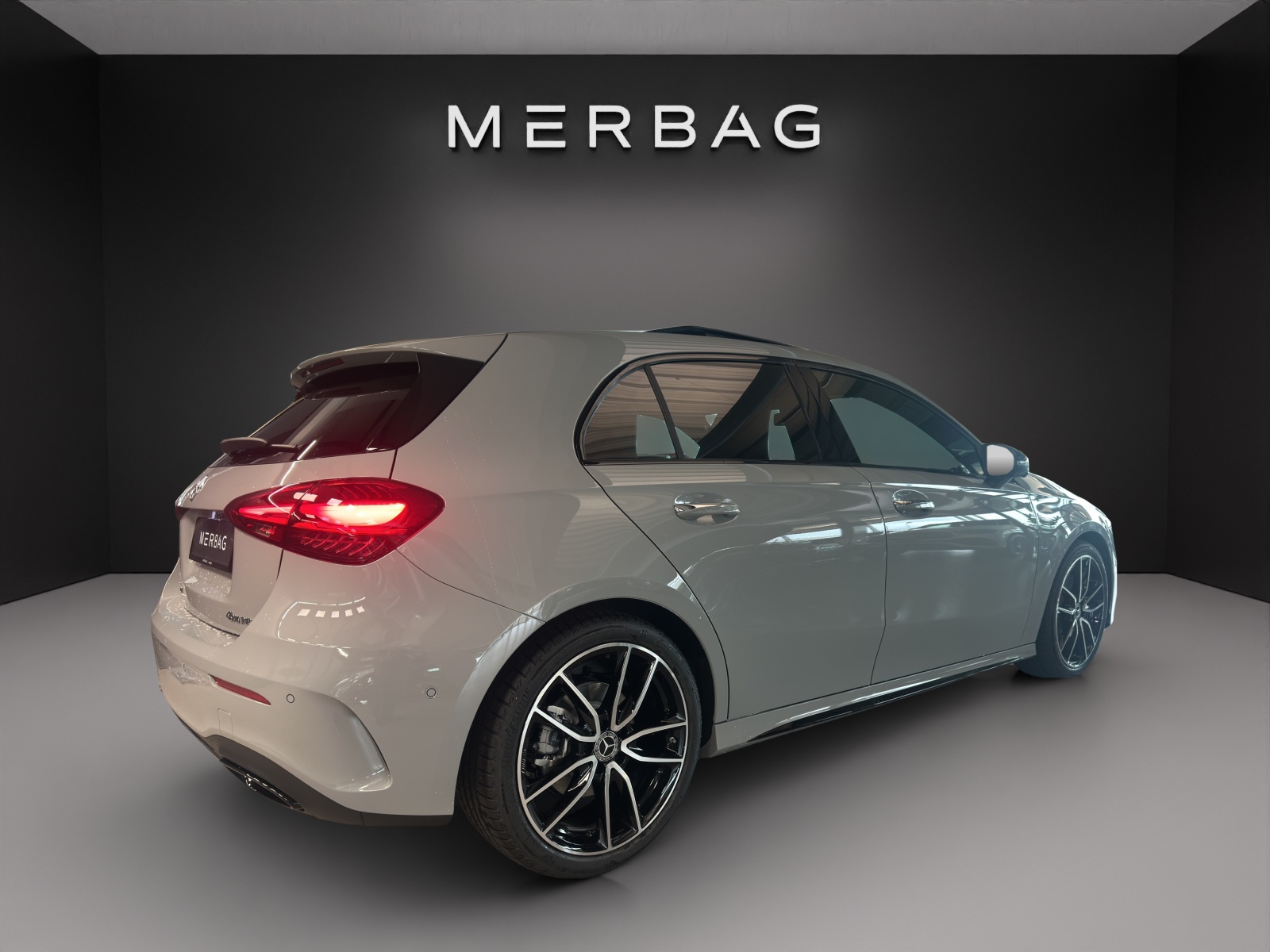 MERCEDES-BENZ A 250 4Matic 8G-DCT AMG Line - 6
