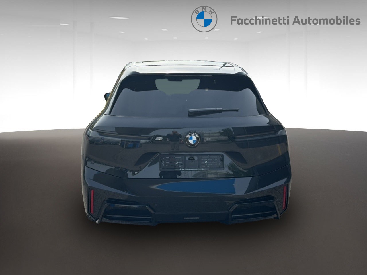 BMW iX xDrive60 M Sport Pro - 4
