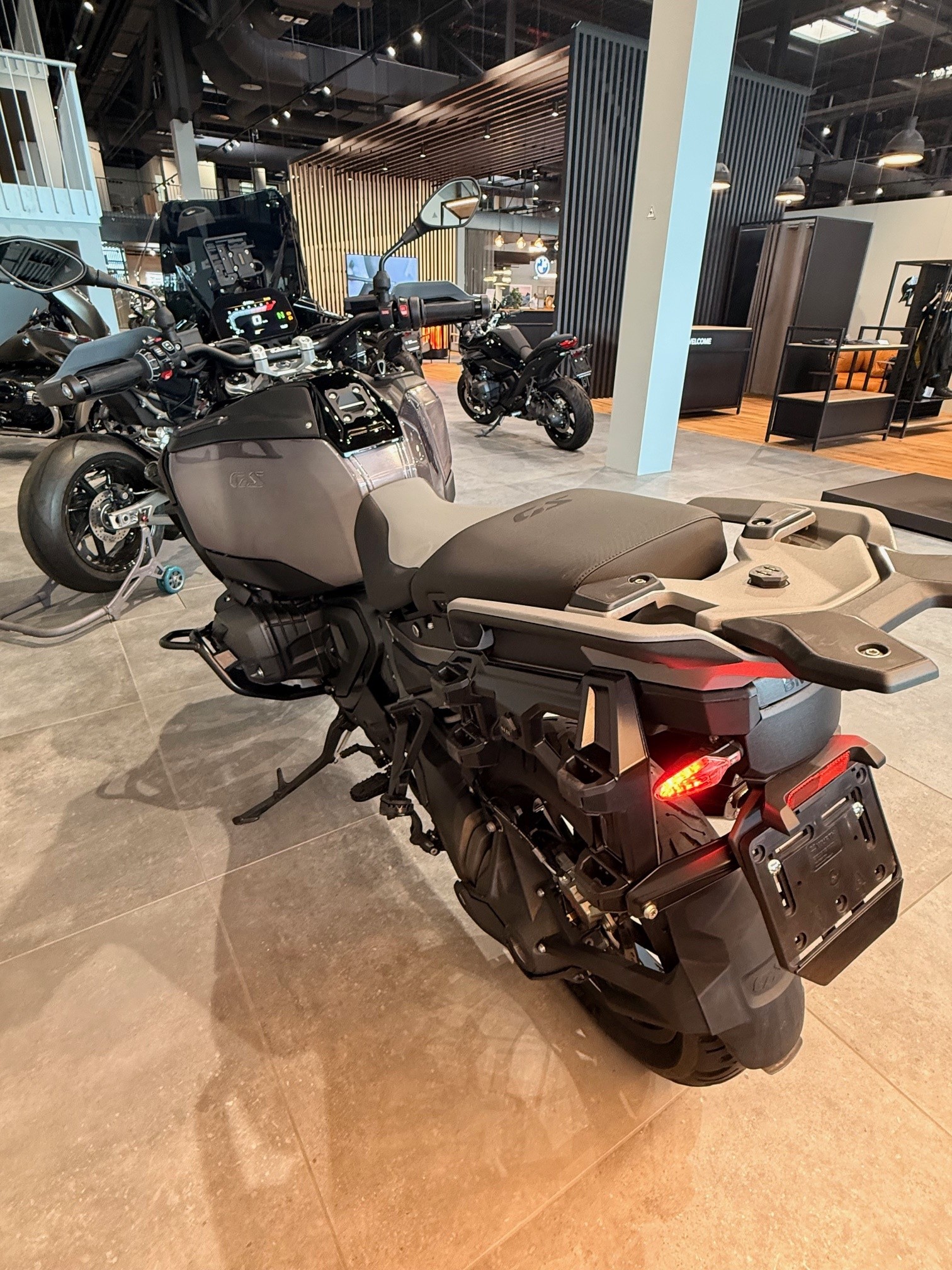 BMW R 1300 GS Adventure - 10